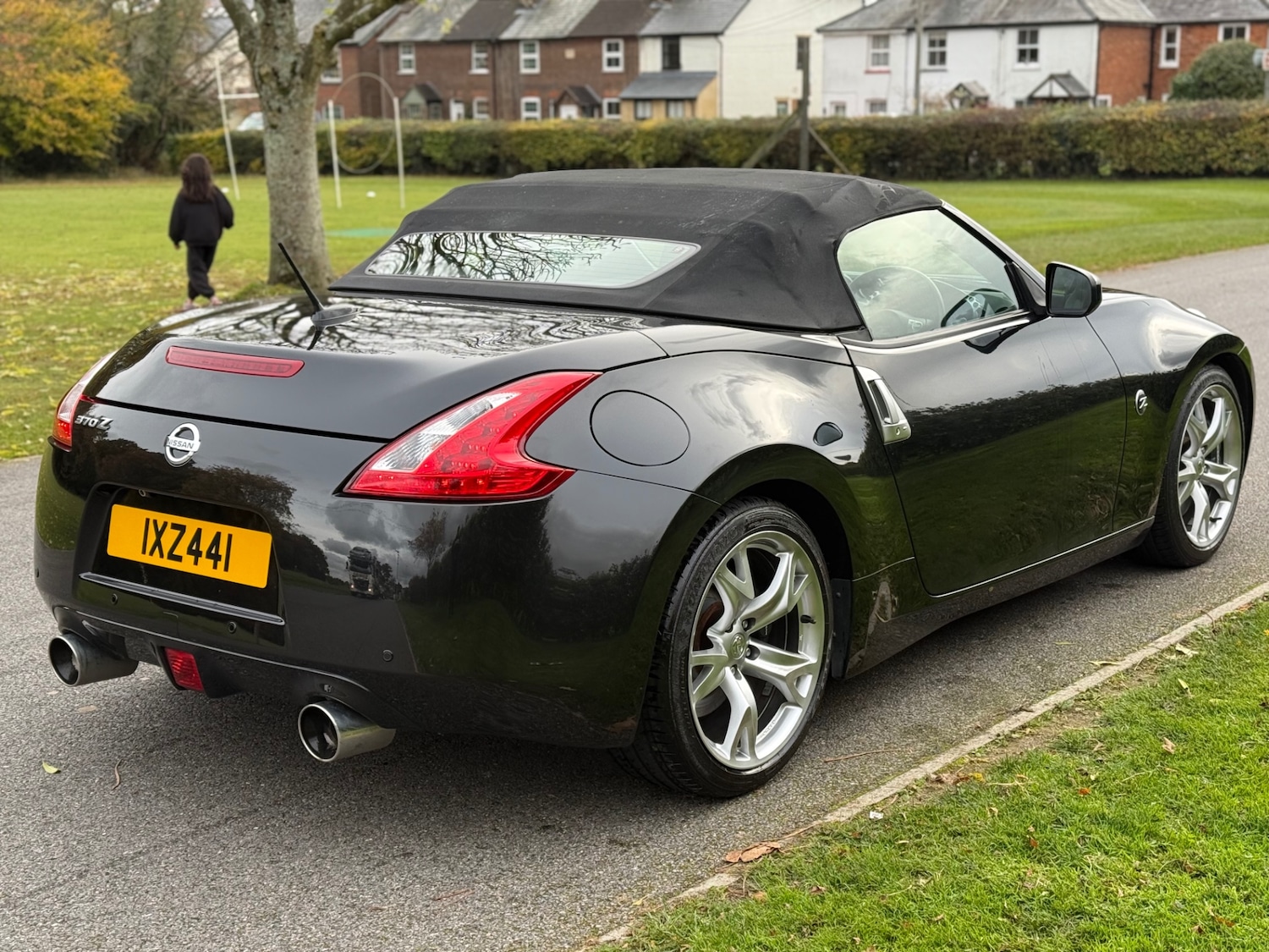 Used Nissan 370 Z 2010 for sale - 76428336: Photo 11