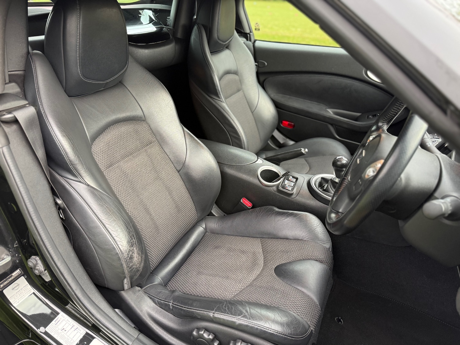 Used Nissan 370 Z 2010 for sale - 76428336: Photo 17