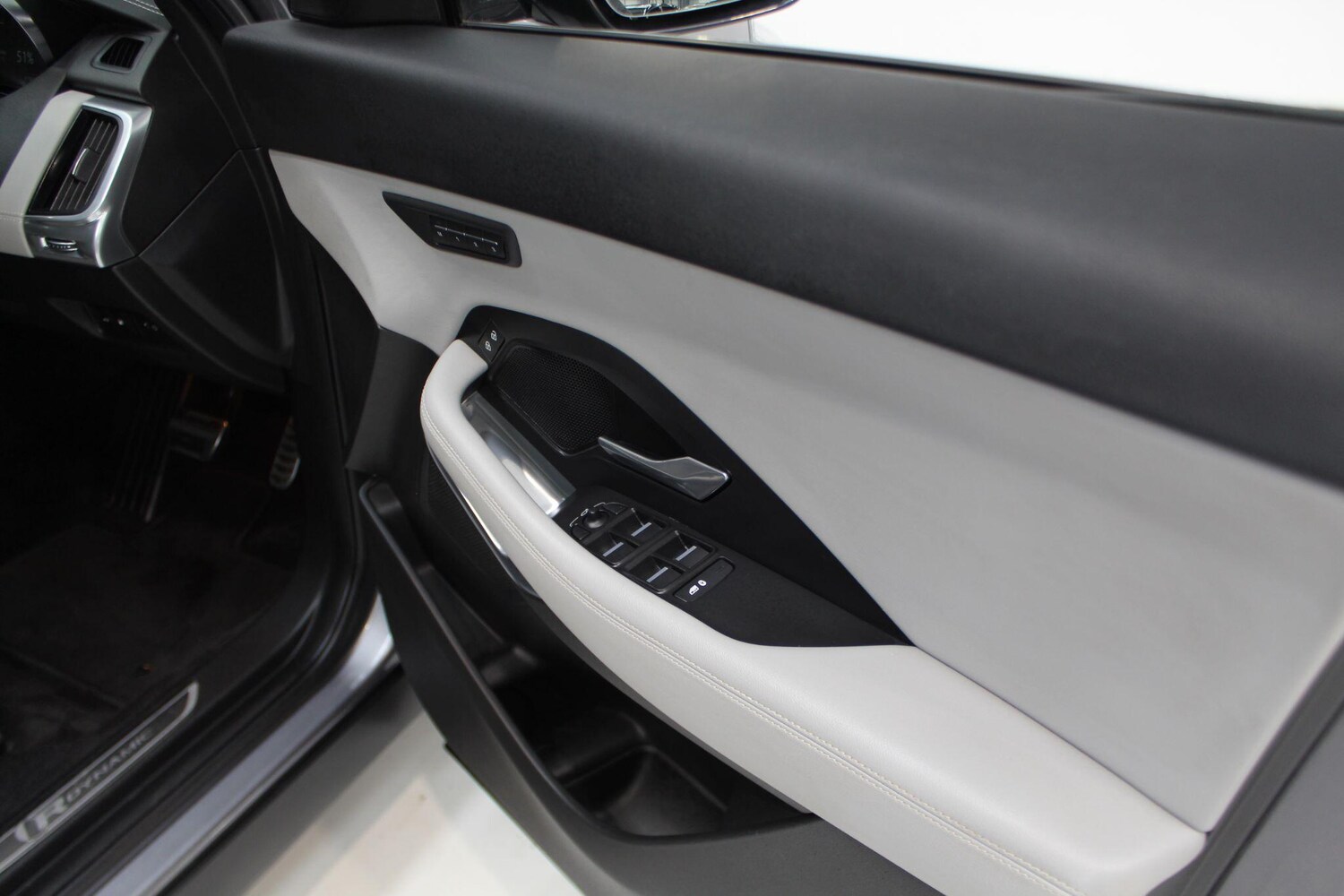 Used Jaguar E-Pace 2021 for sale - 78099810: Photo 38