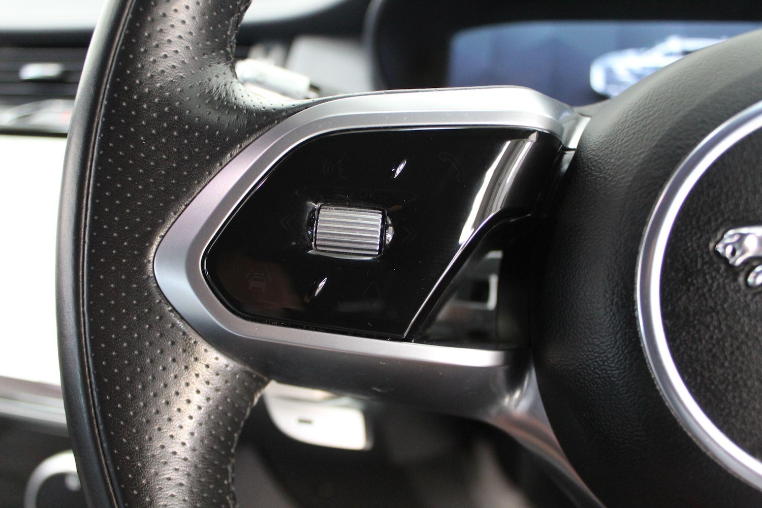 Used Jaguar E-Pace 2021 for sale - 78099810: Photo 51