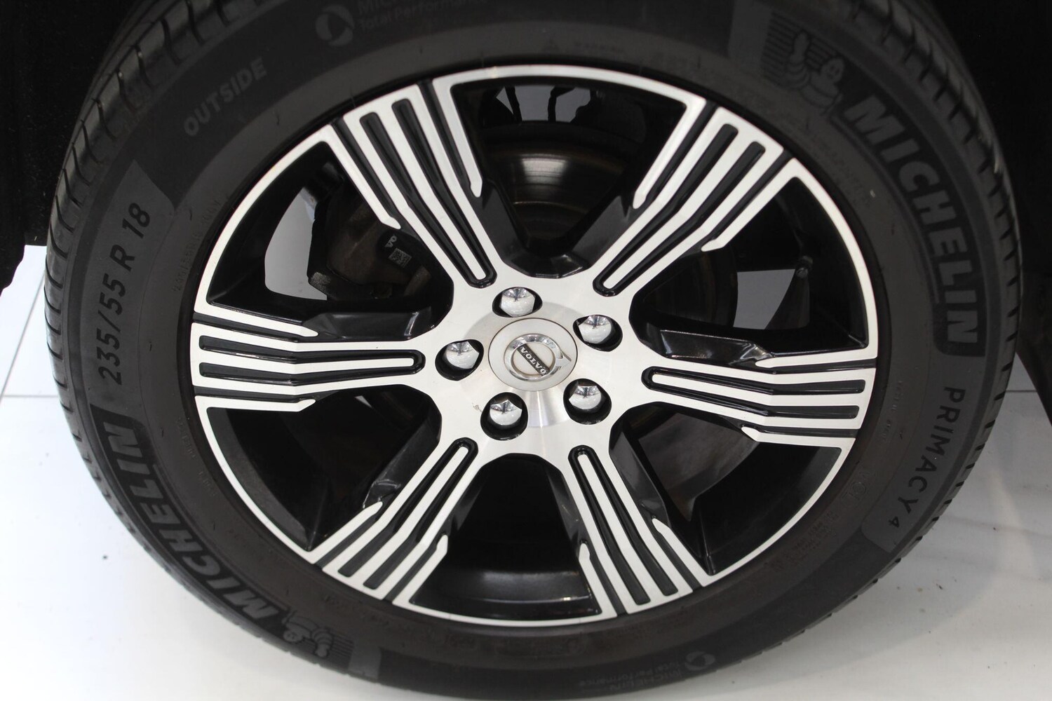 Used Volvo XC40 for sale - 77909789: Photo 34