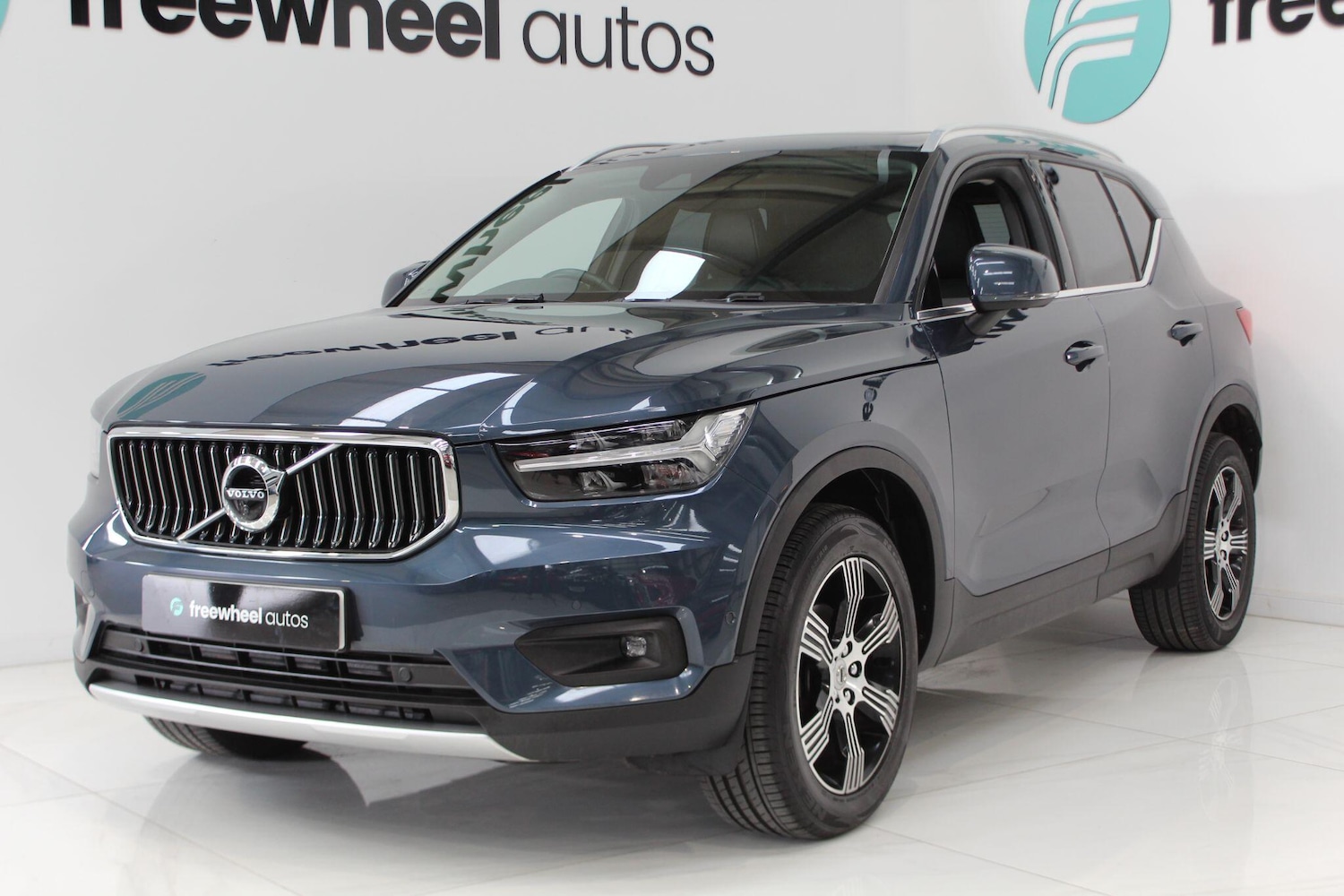 Used Volvo XC40 for sale - 77909789: Photo 4