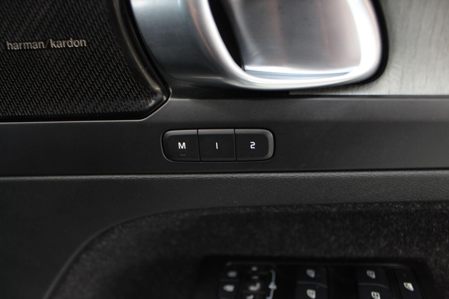 Used Volvo XC40 for sale - 77909789: Photo 48