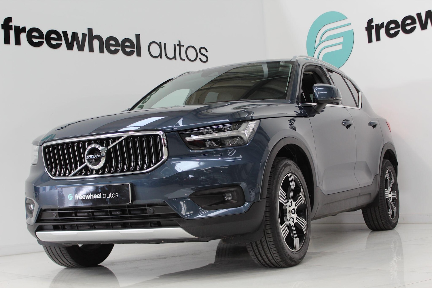 Used Volvo XC40 for sale - 77909789: Photo 5