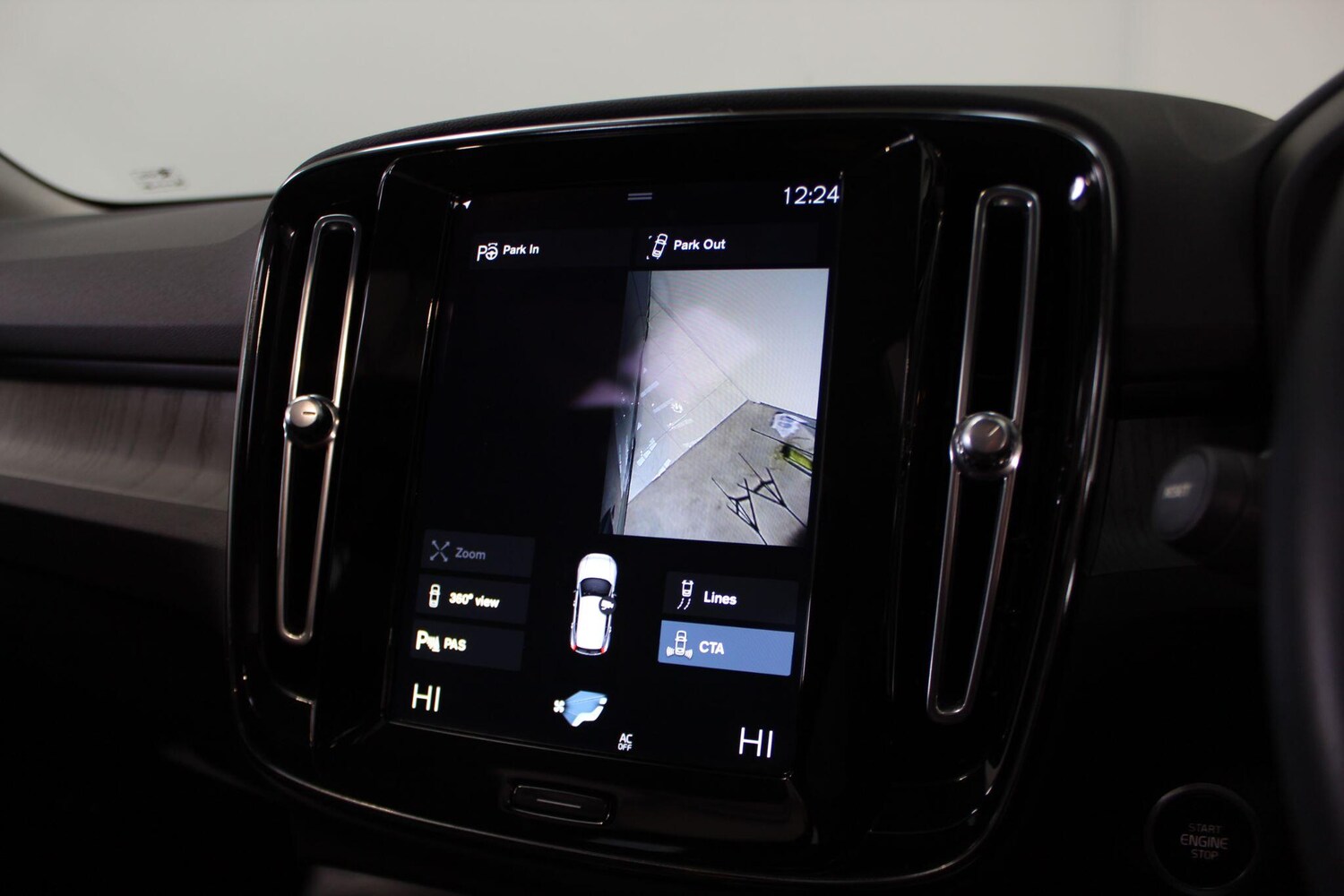 Used Volvo XC40 for sale - 77909789: Photo 66