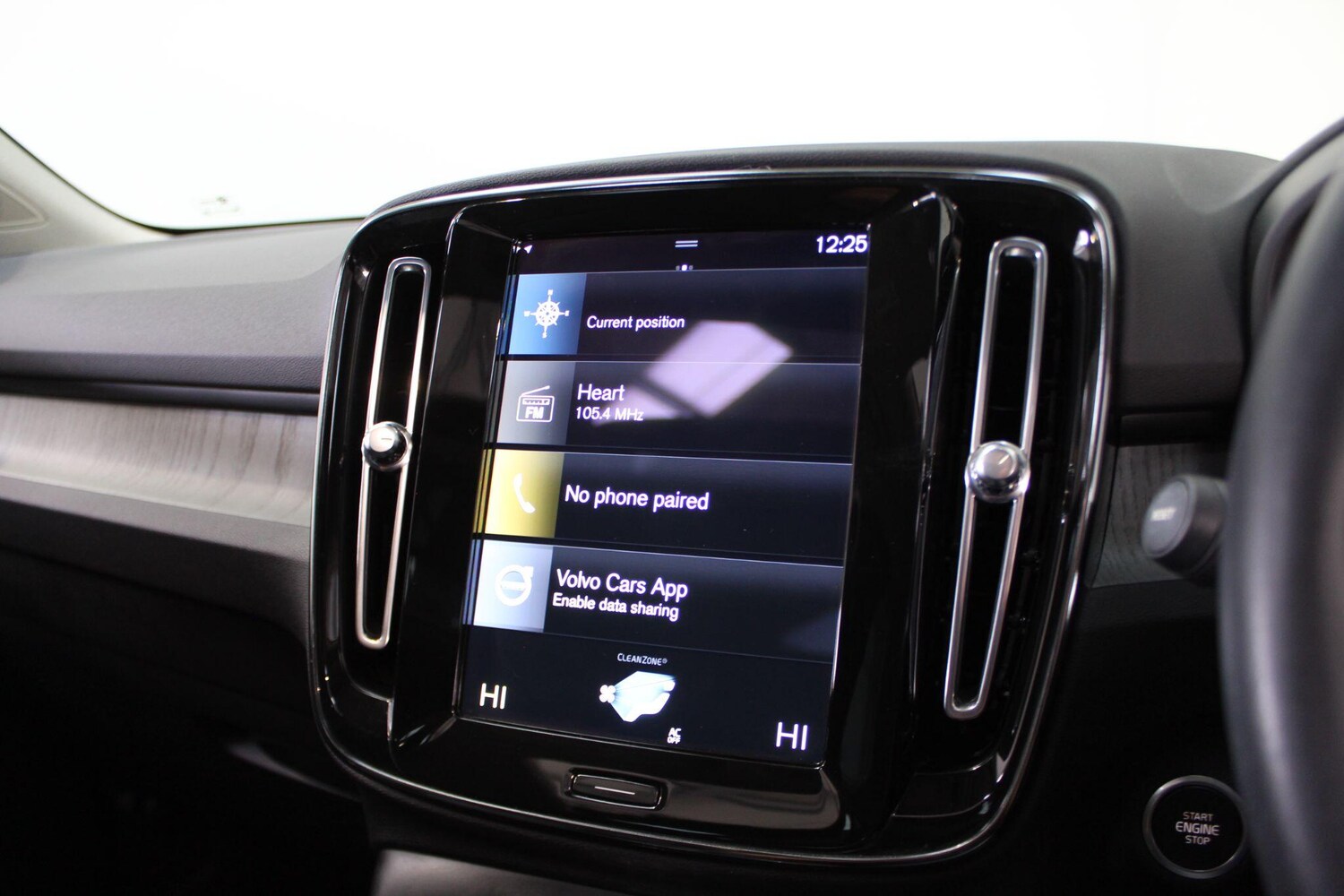 Used Volvo XC40 for sale - 77909789: Photo 69