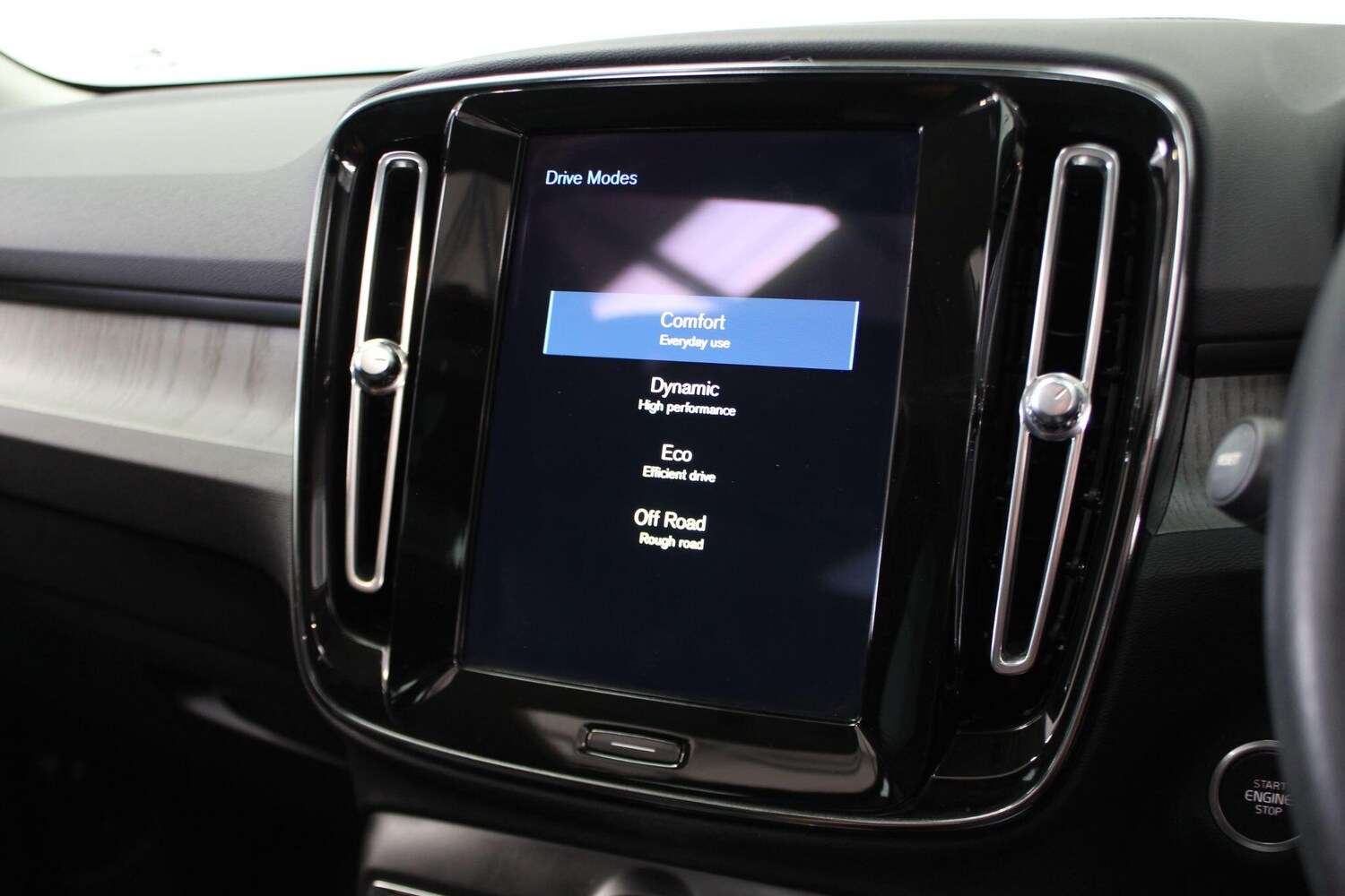 Used Volvo XC40 for sale - 77909789: Photo 83