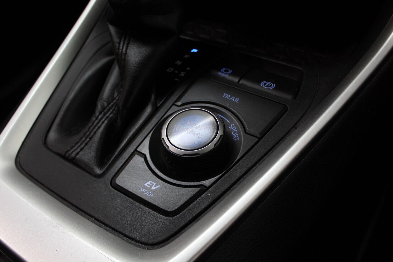 Used Toyota RAV4 for sale - 77909624: Photo 64