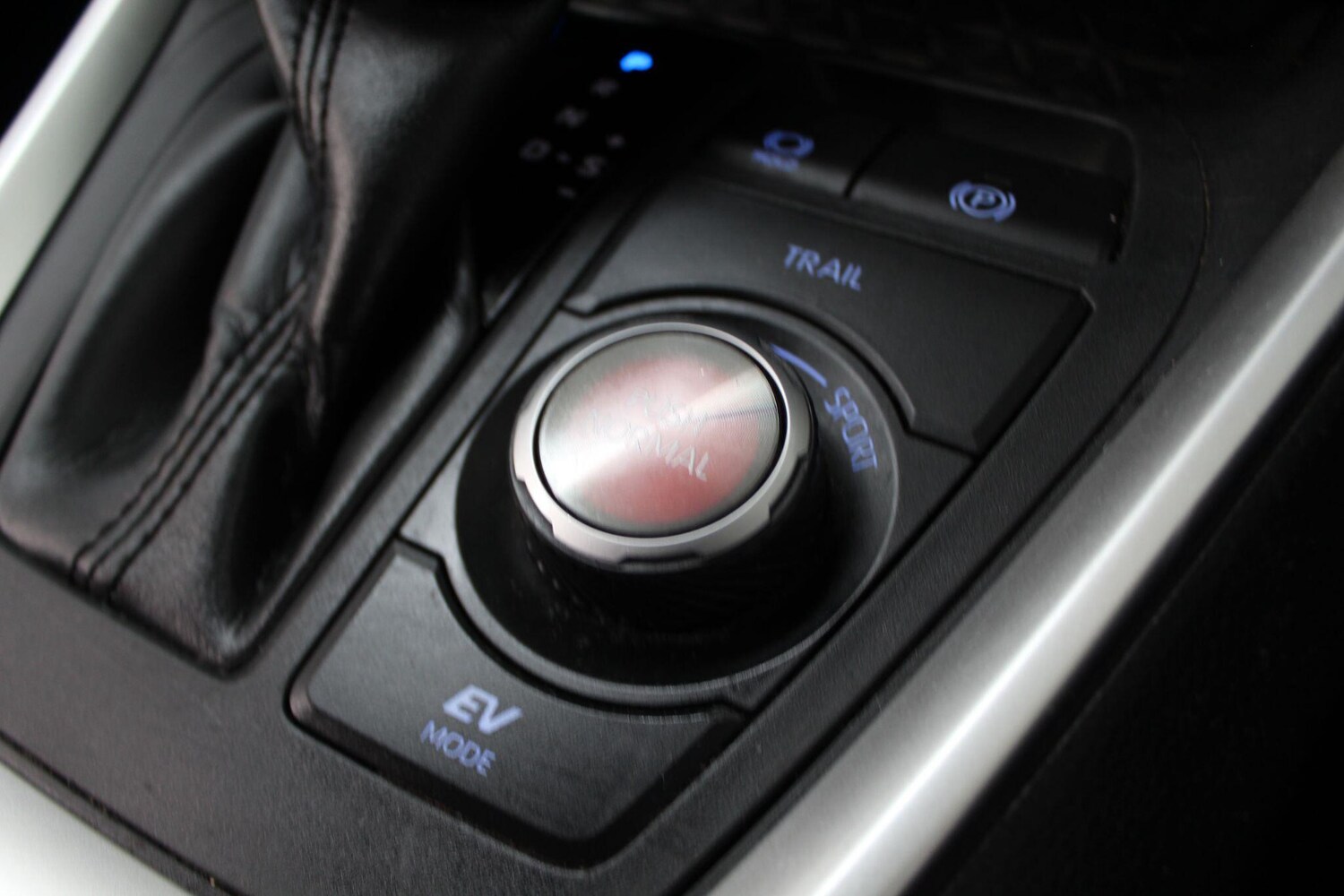 Used Toyota RAV4 for sale - 77909624: Photo 65