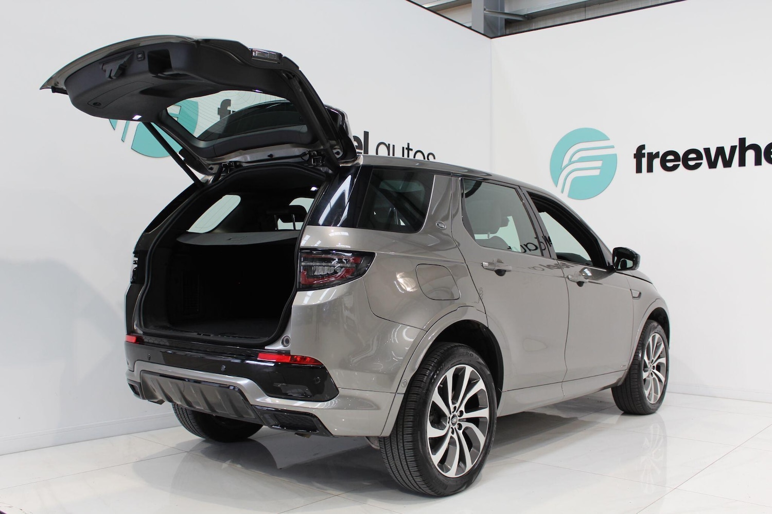 Used Land Rover Discovery Sport for sale - 78205063: Photo 29