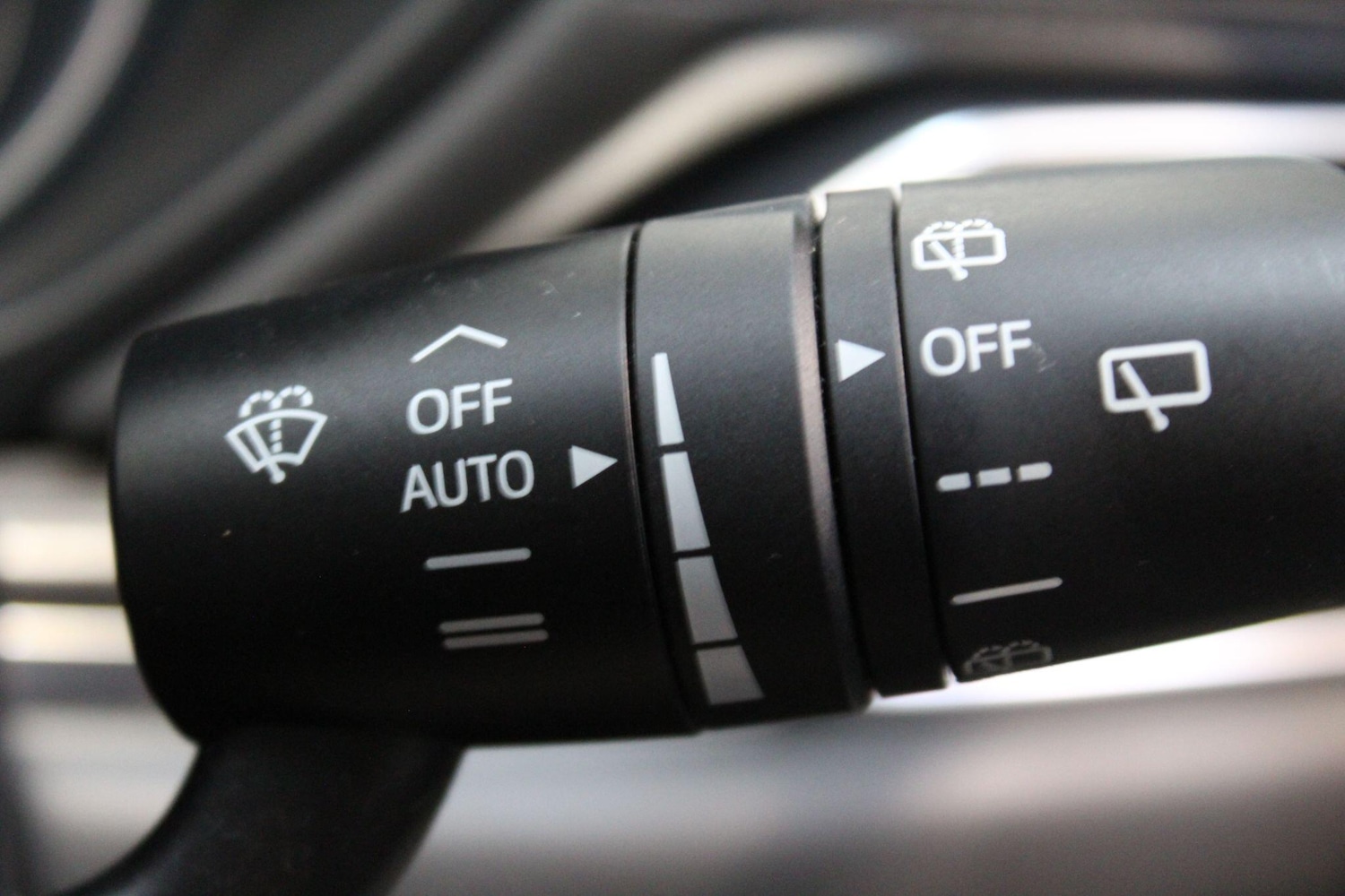 Used Mazda CX-5 2018 for sale - 77908717: Photo 74