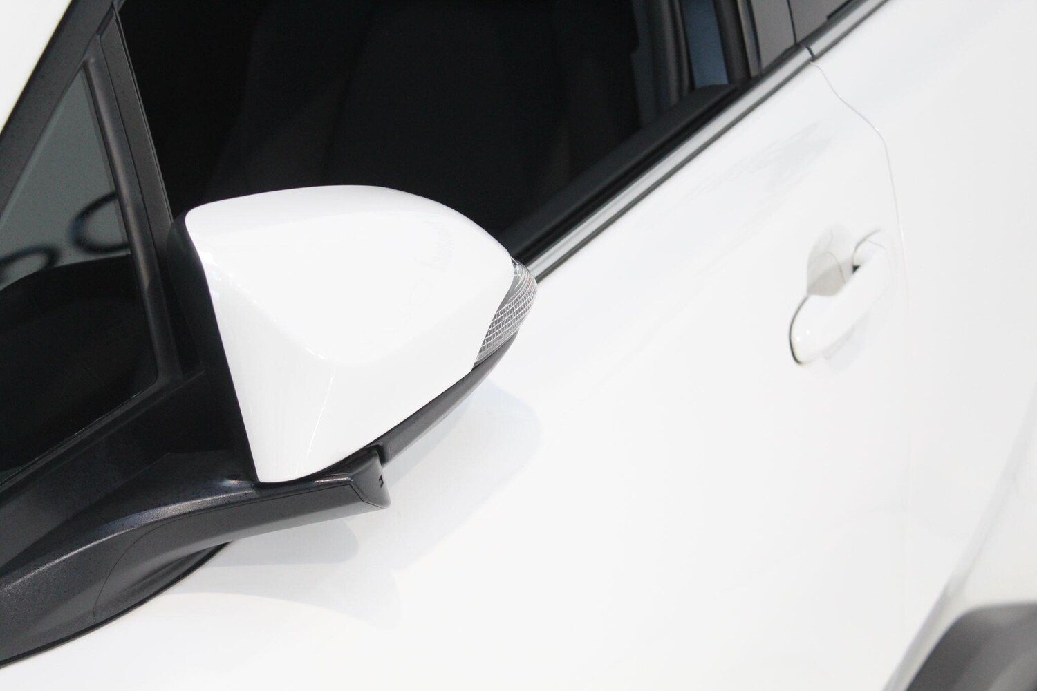 Used Toyota C-HR for sale - 77909751: Photo 15