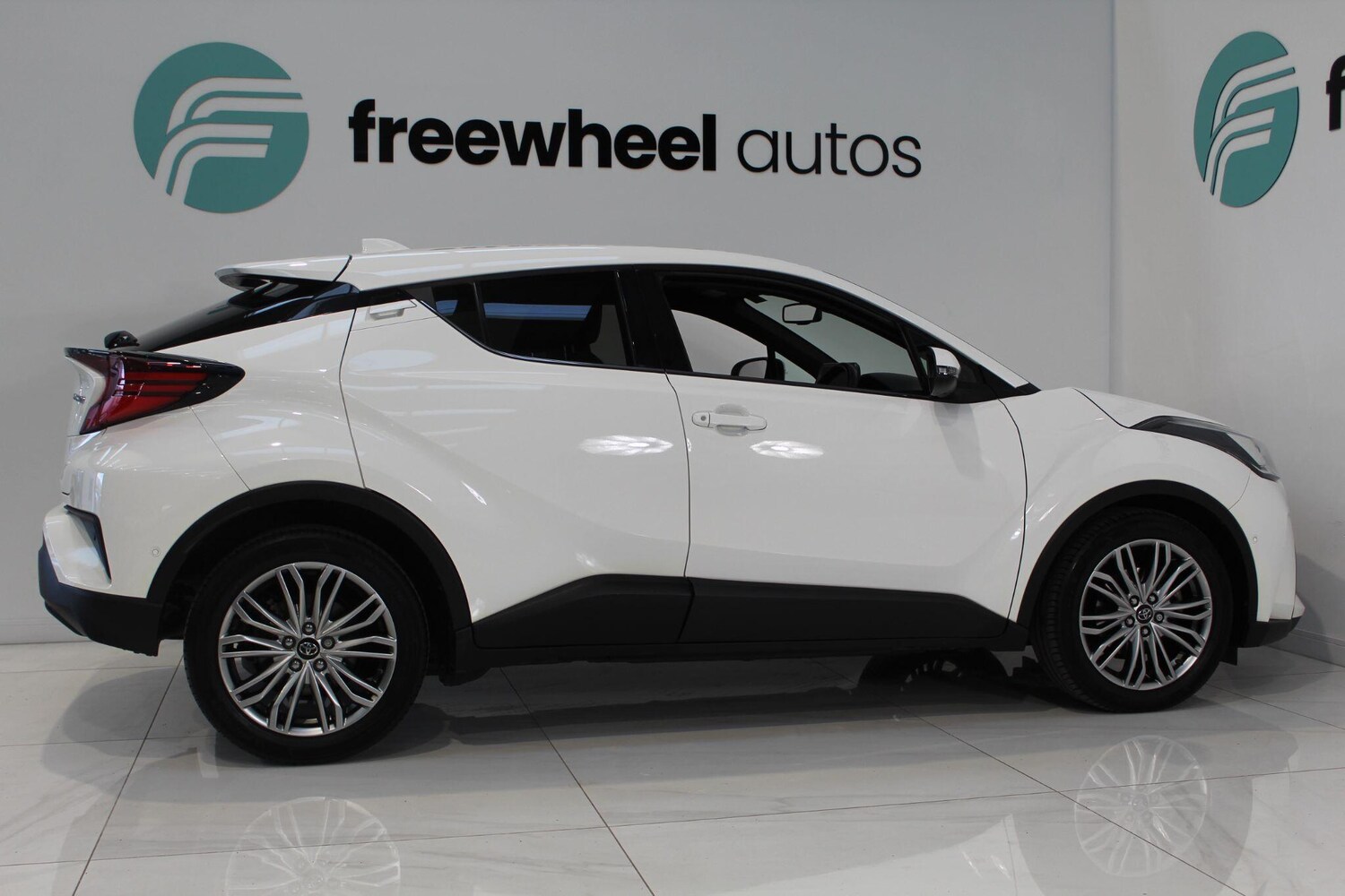 Used Toyota C-HR for sale - 77909751: Photo 22