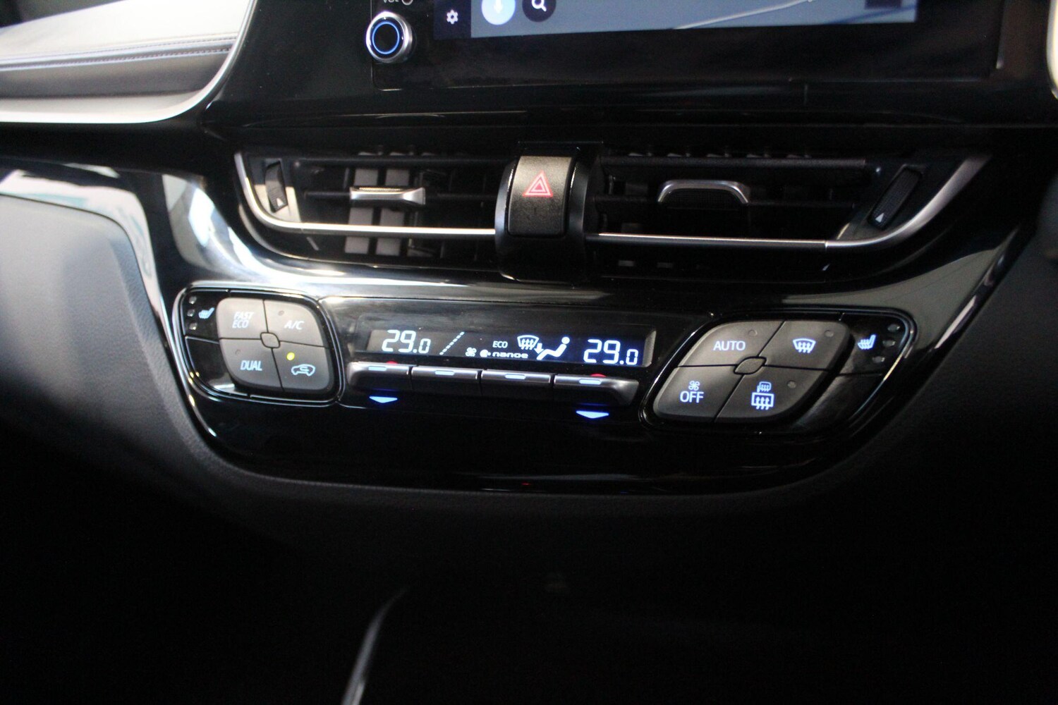 Used Toyota C-HR for sale - 77909751: Photo 59