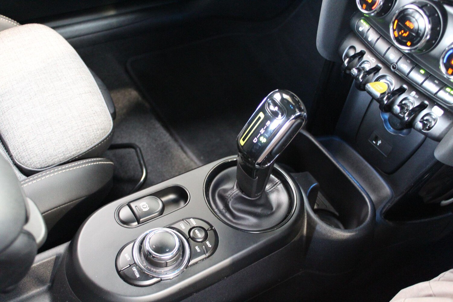 Used MINI Electric Hatch for sale - 77909215: Photo 68