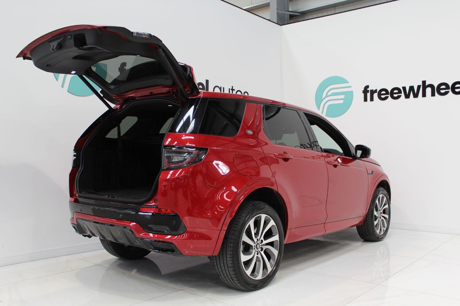 Used Land Rover Discovery Sport for sale - 77908427: Photo 24