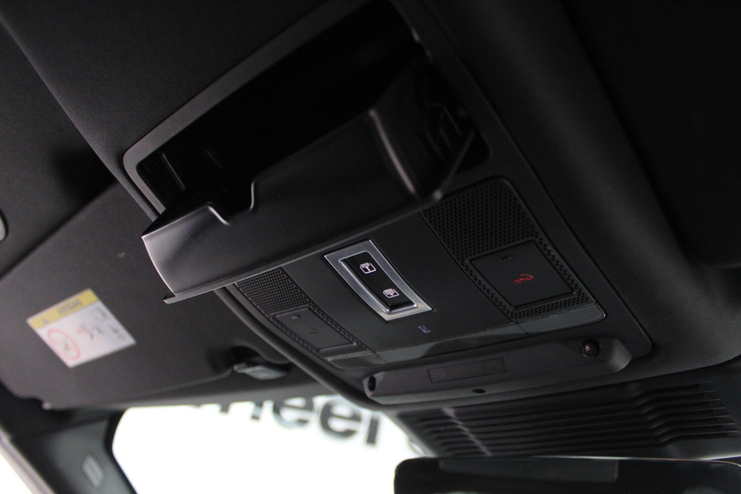 Used Land Rover Discovery Sport for sale - 77908427: Photo 81