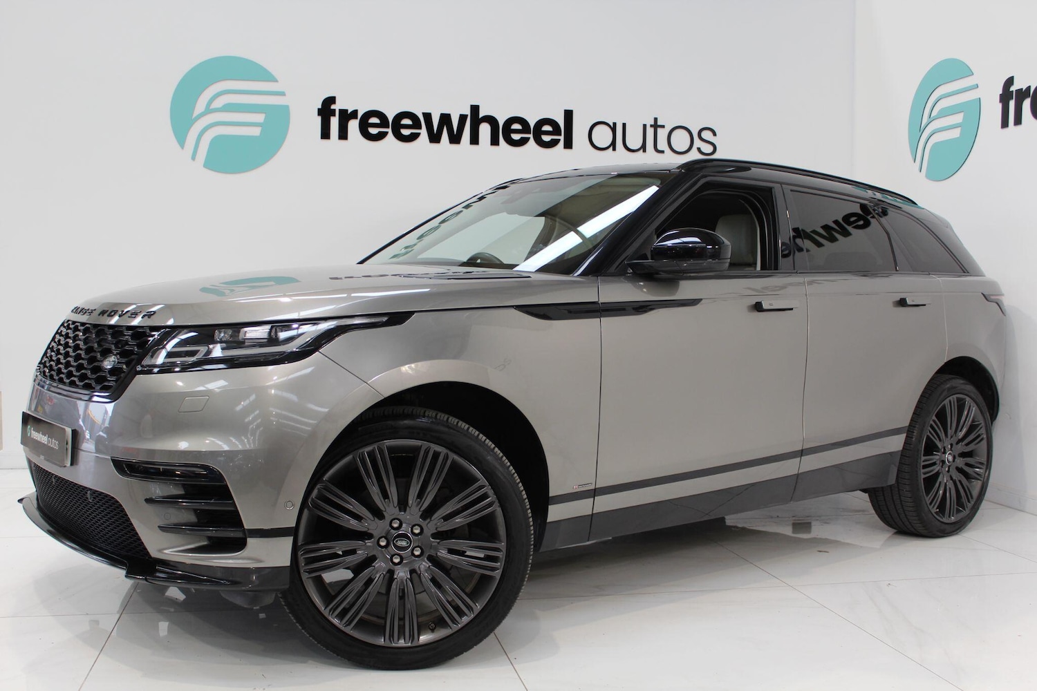 Used Land Rover Range Rover Velar for sale - 78136116: Photo 1