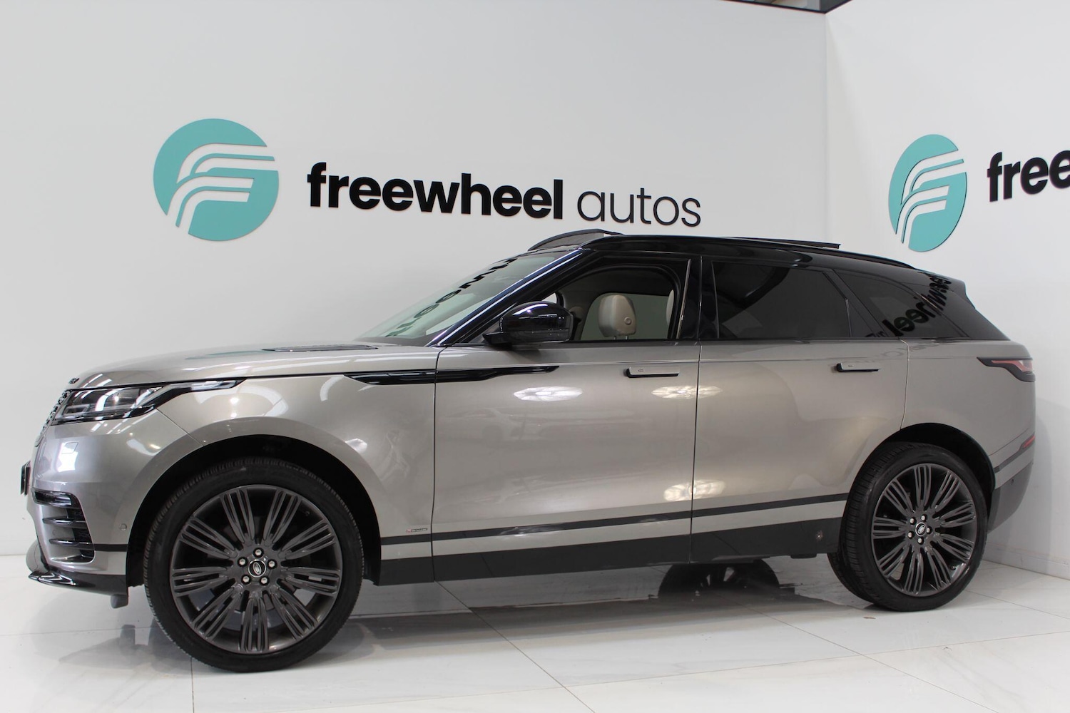 Used Land Rover Range Rover Velar for sale - 78136116: Photo 16