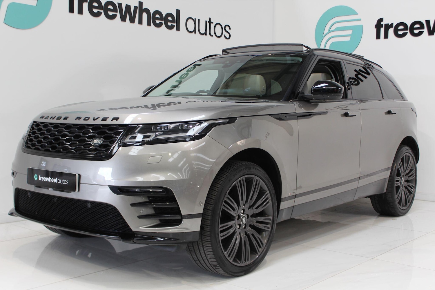 Used Land Rover Range Rover Velar for sale - 78136116: Photo 17