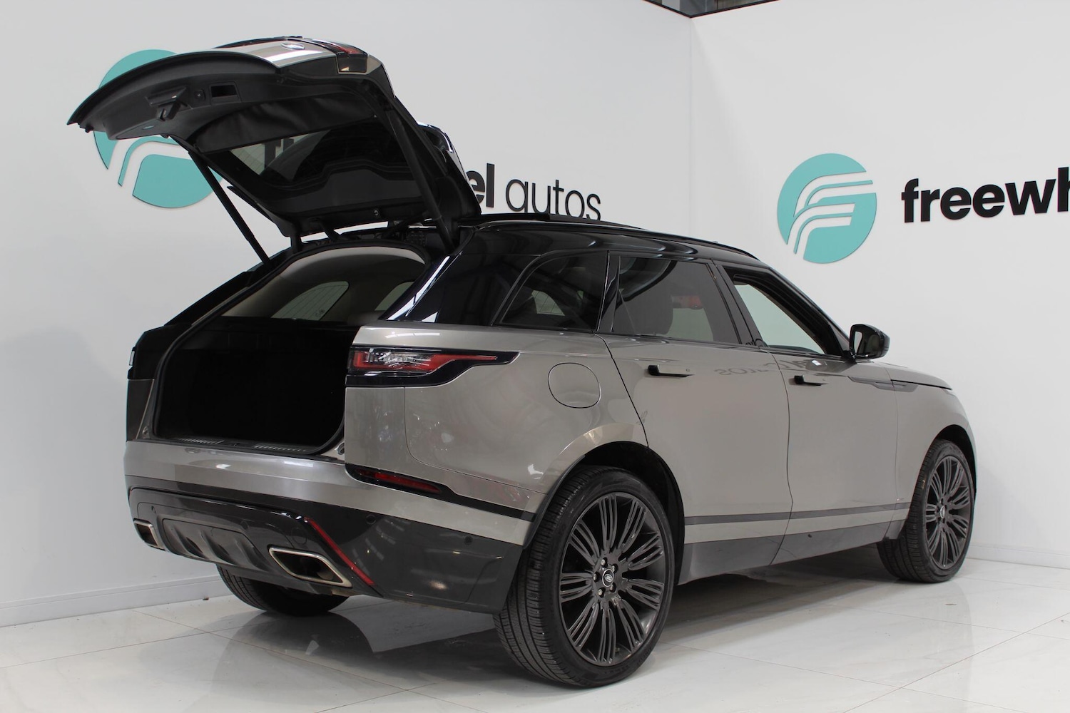 Used Land Rover Range Rover Velar for sale - 78136116: Photo 21