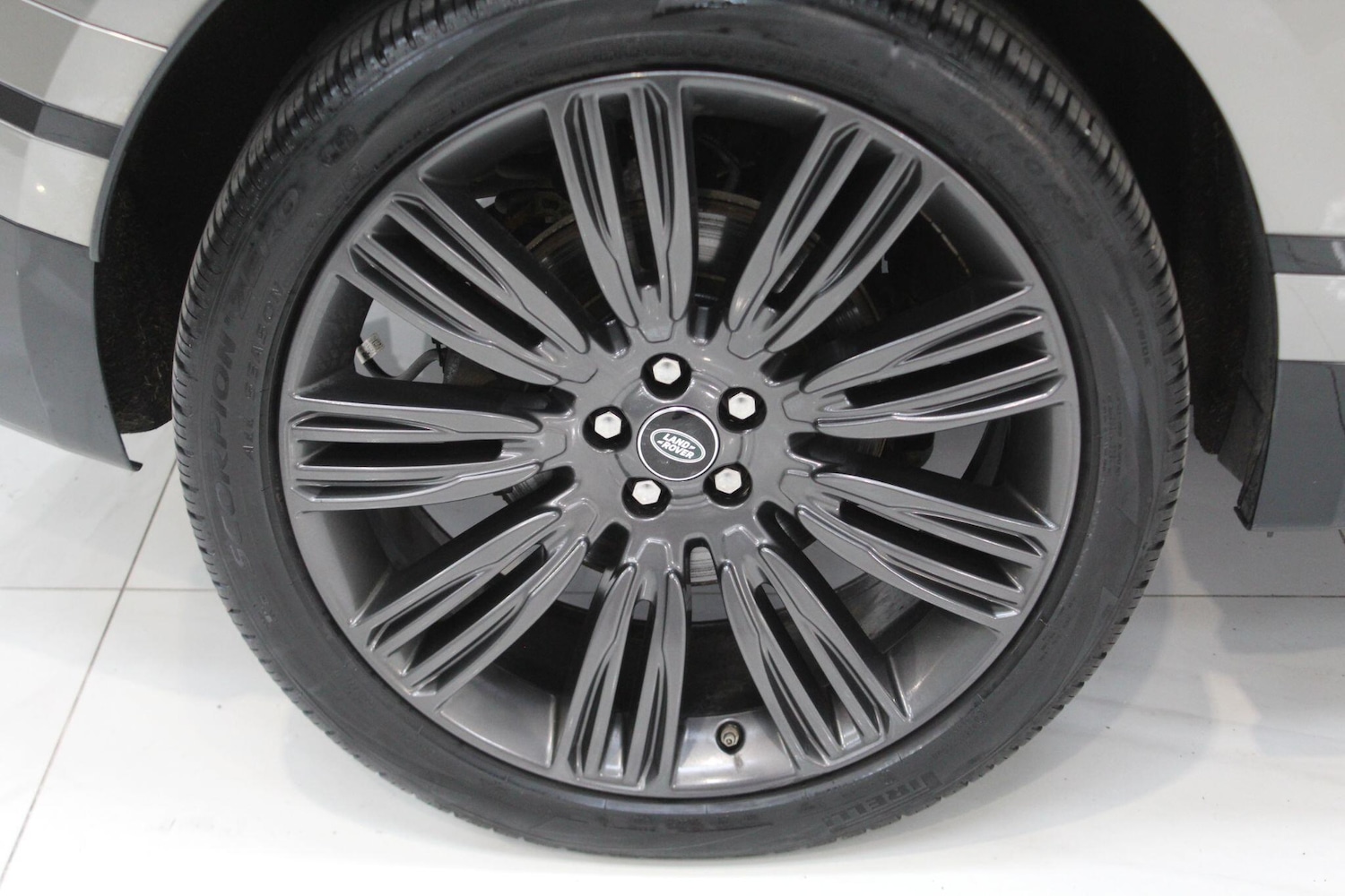 Used Land Rover Range Rover Velar for sale - 78136116: Photo 28