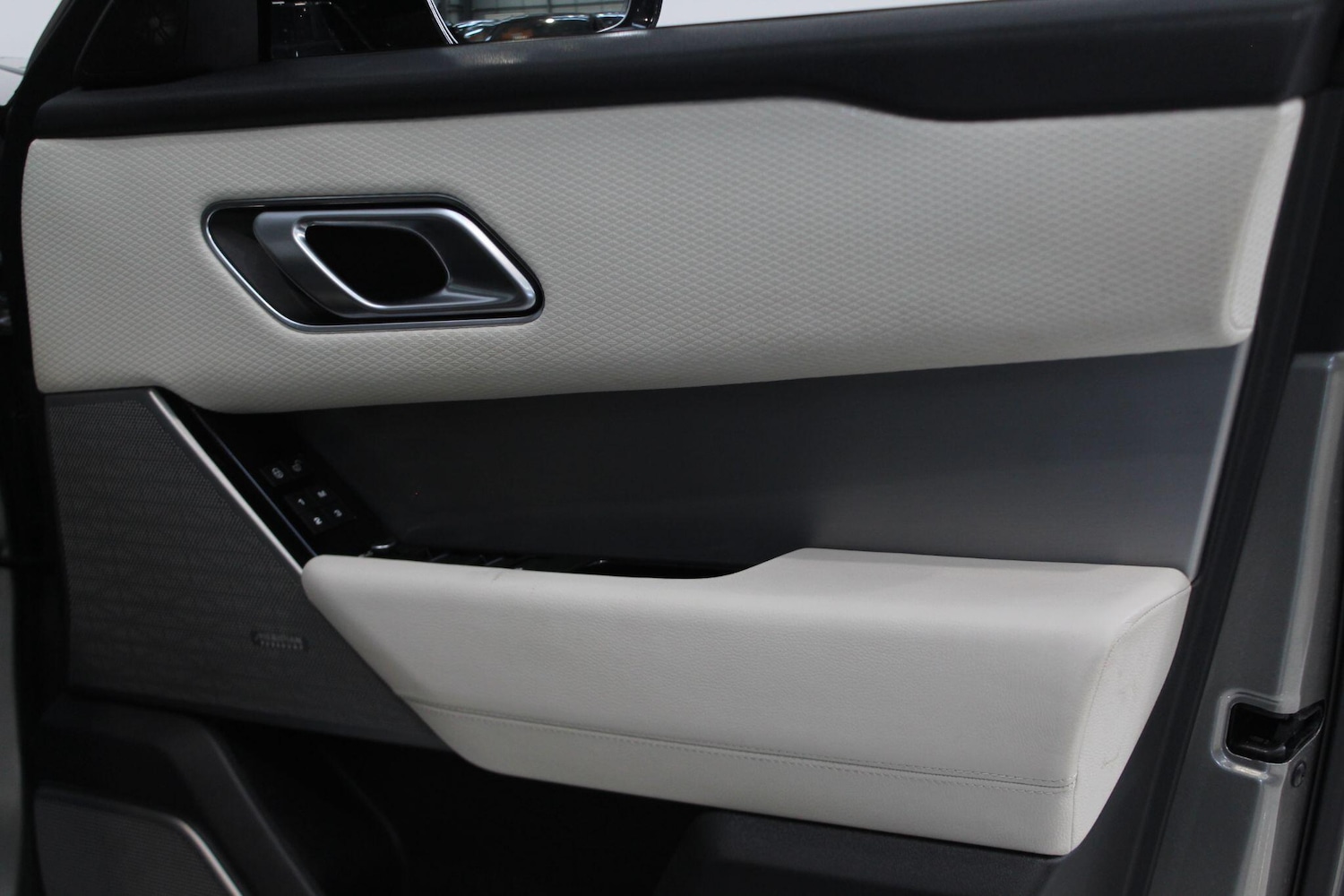 Used Land Rover Range Rover Velar for sale - 78136116: Photo 35