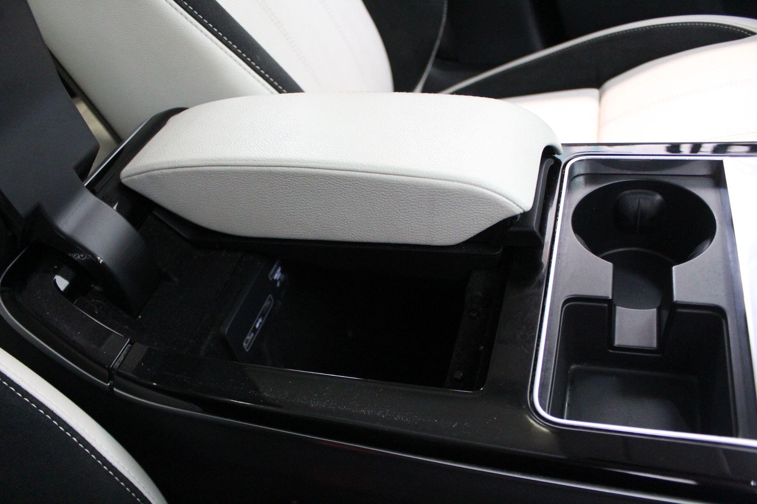 Used Land Rover Range Rover Velar for sale - 78136116: Photo 83