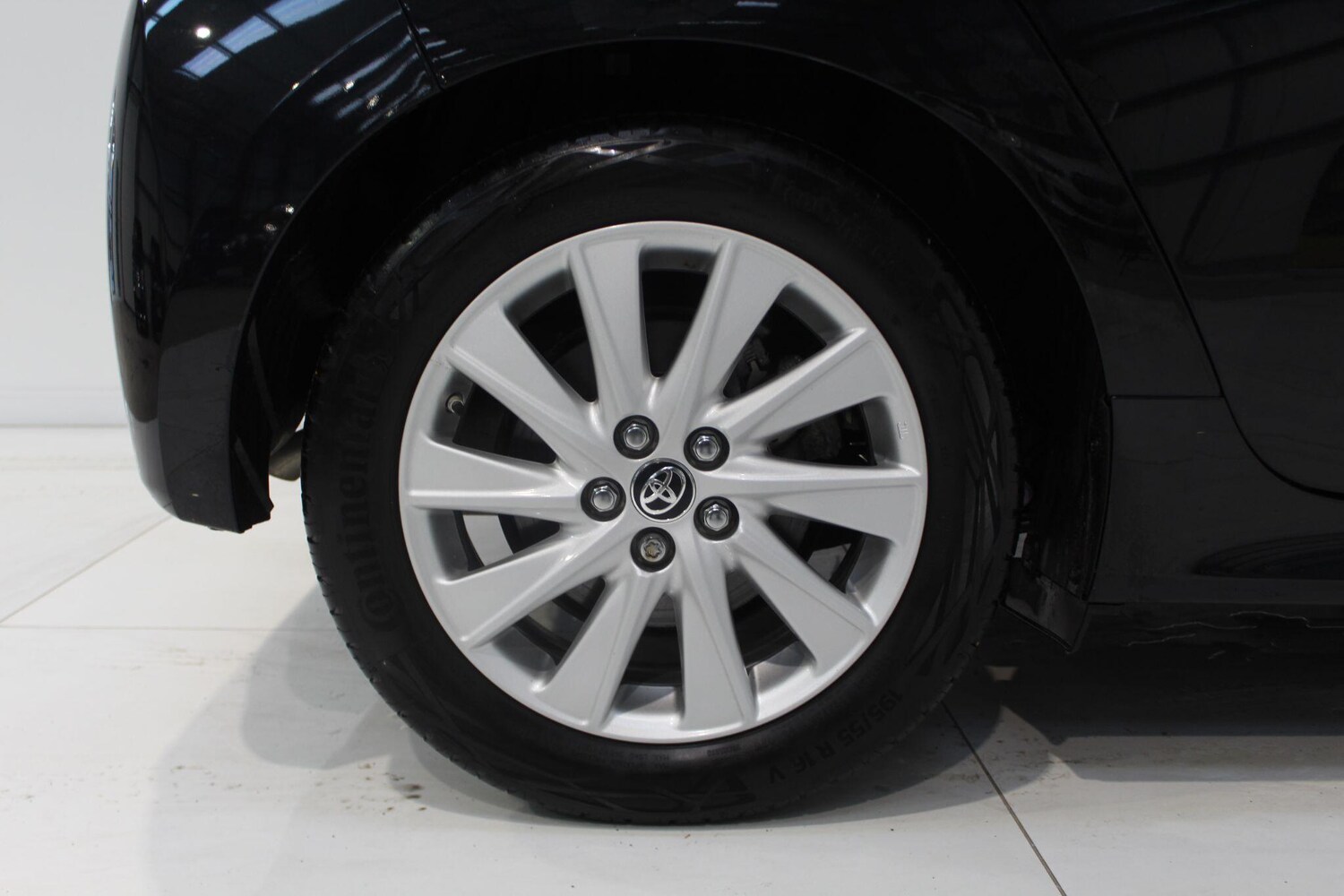 Used Toyota Yaris for sale - 77909541: Photo 28