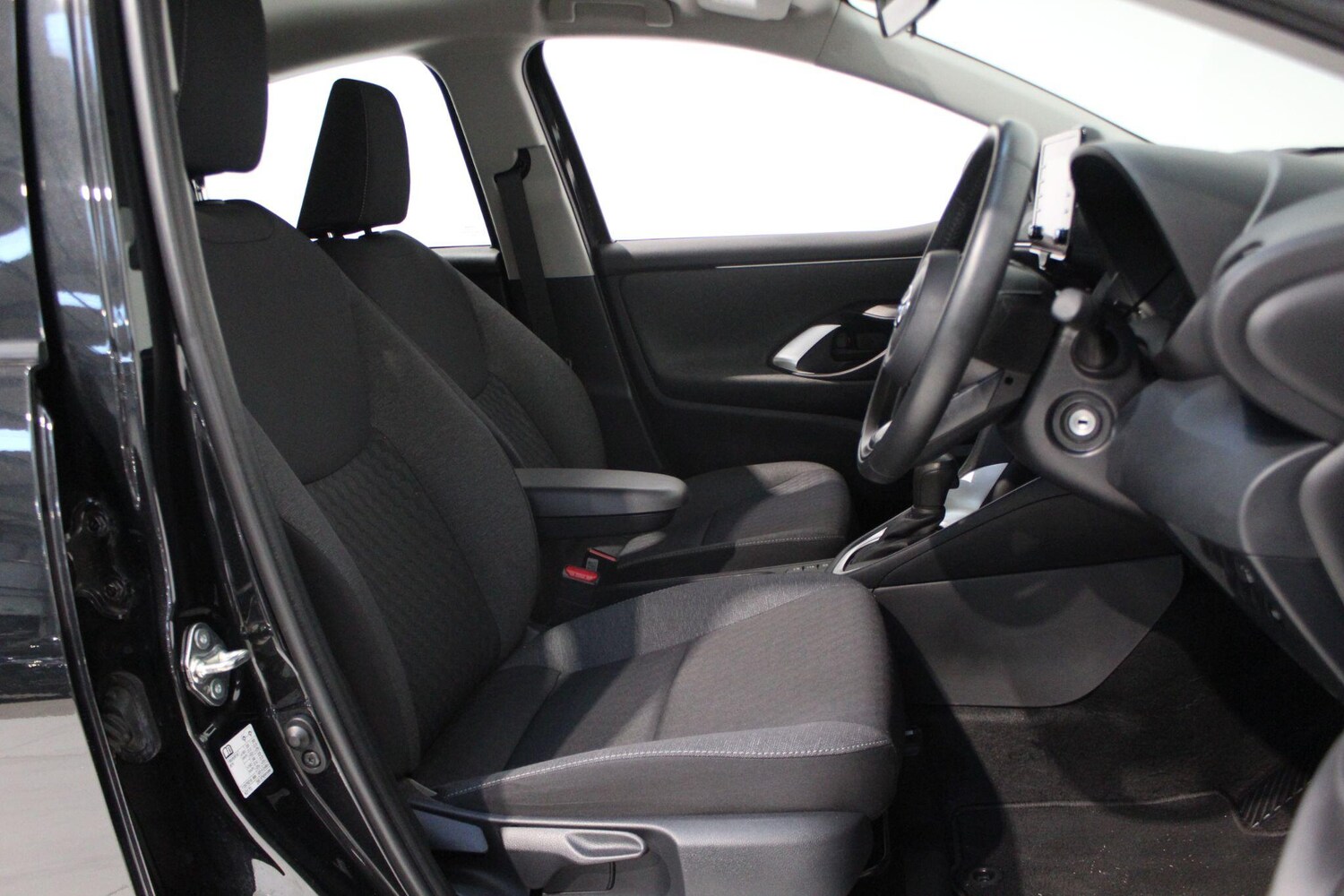 Used Toyota Yaris for sale - 77909541: Photo 54