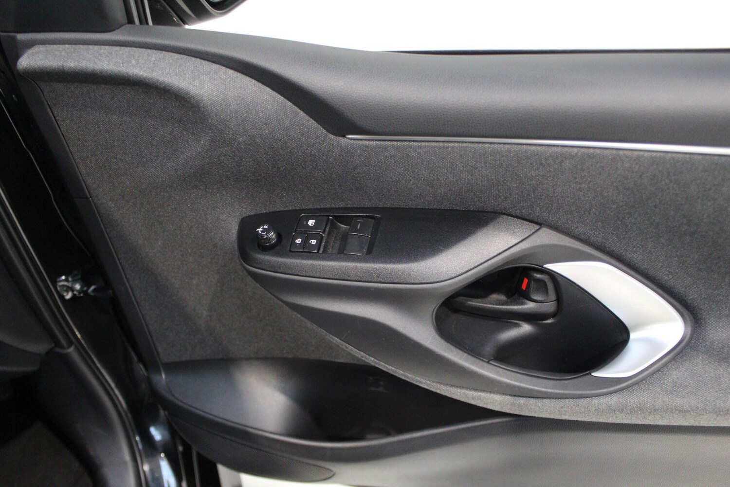 Used Toyota Yaris for sale - 77909541: Photo 59