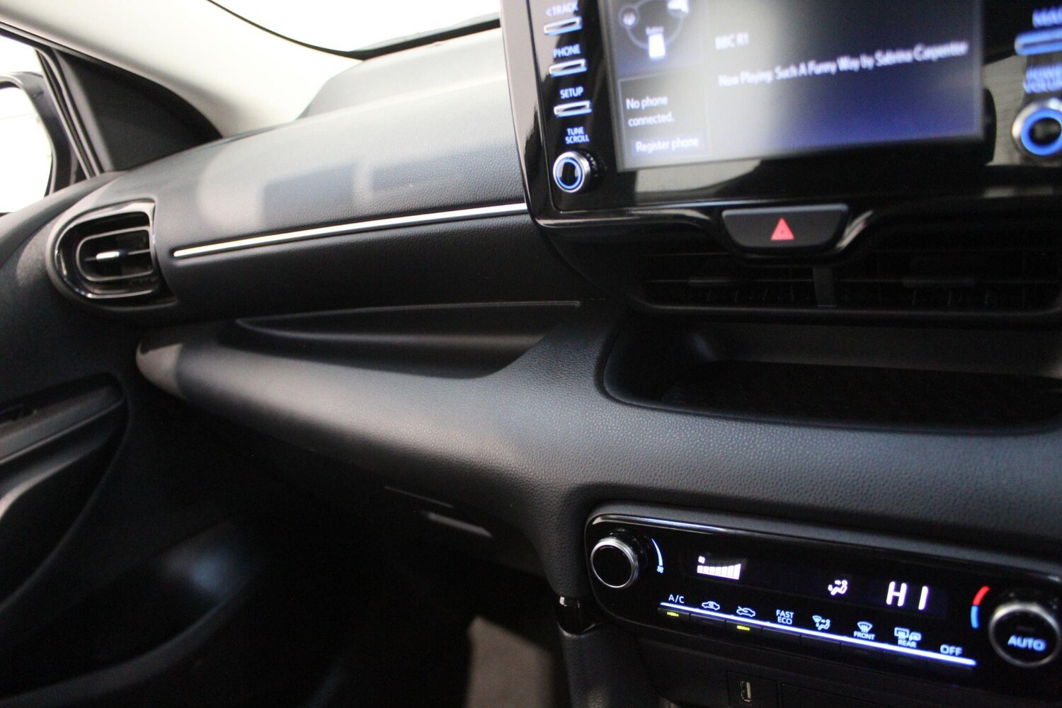 Used Toyota Yaris for sale - 77909541: Photo 75