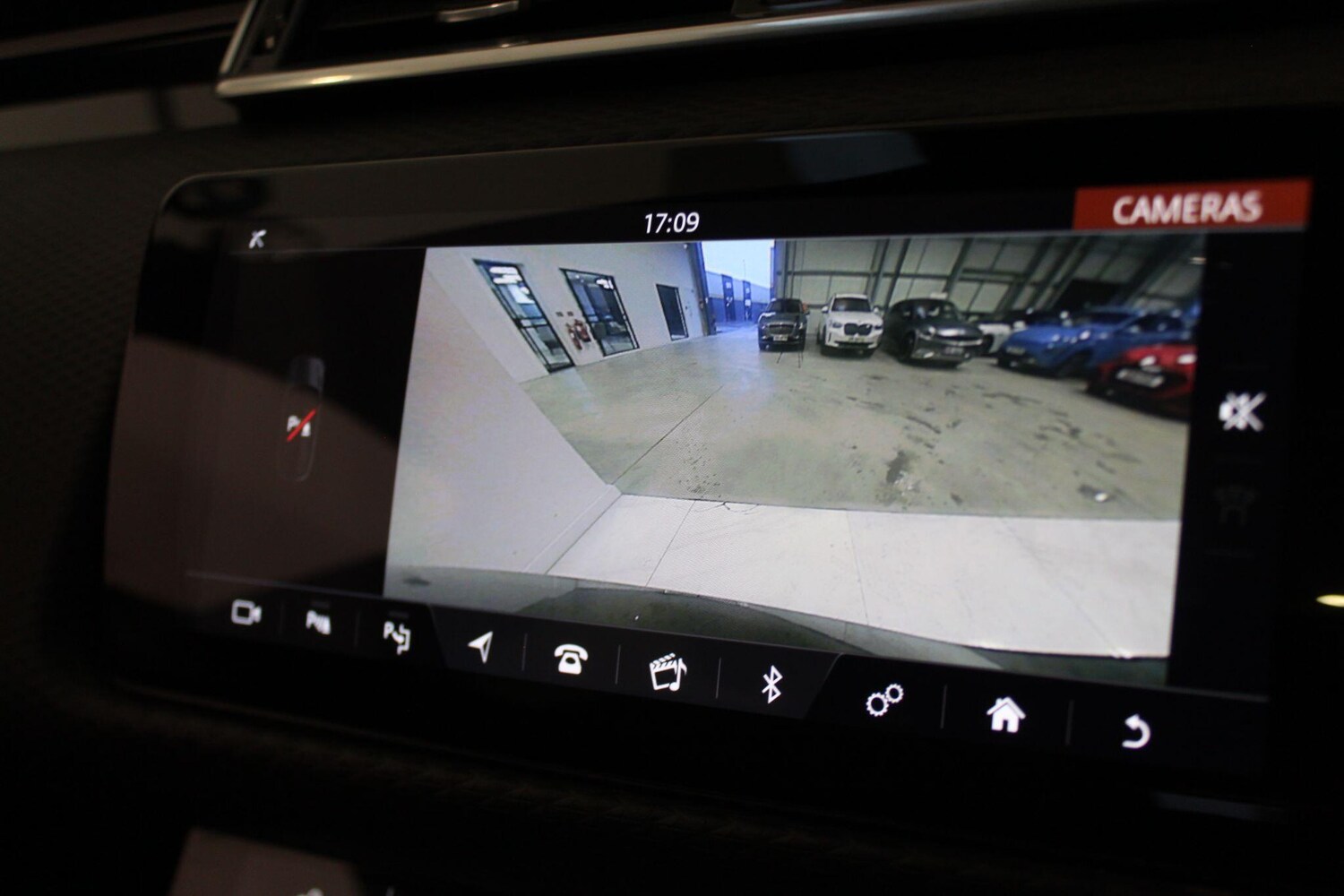 Used Land Rover Range Rover Velar 2020 for sale - 77908449: Photo 71