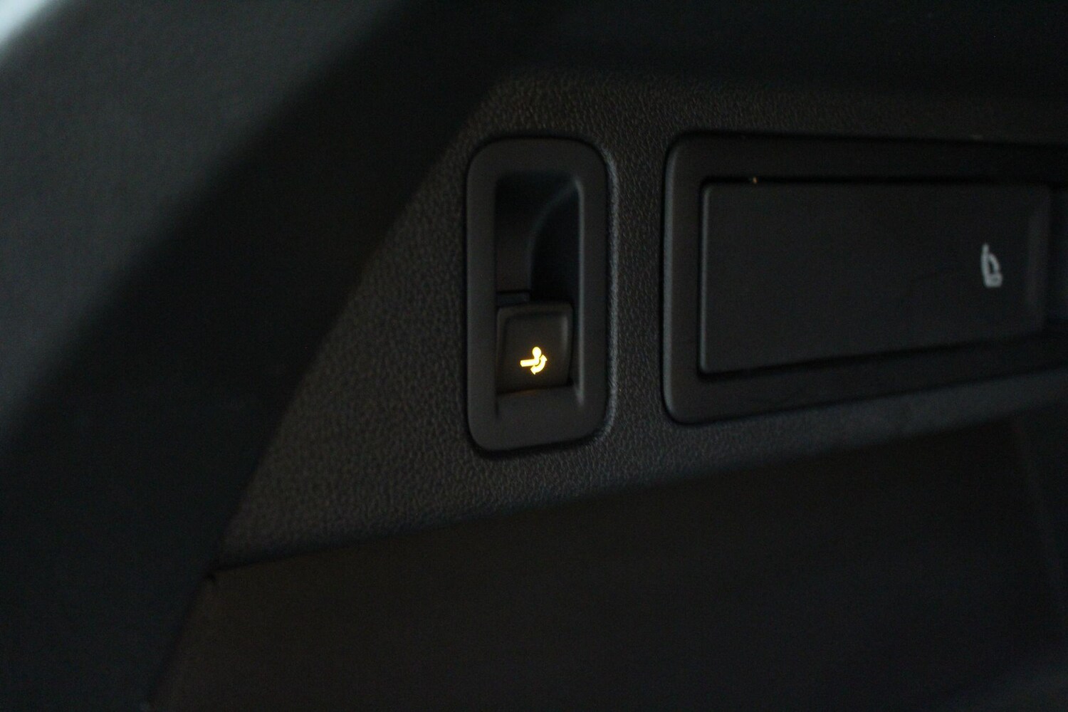 Used Volkswagen Tiguan 2021 for sale - 77908499: Photo 26