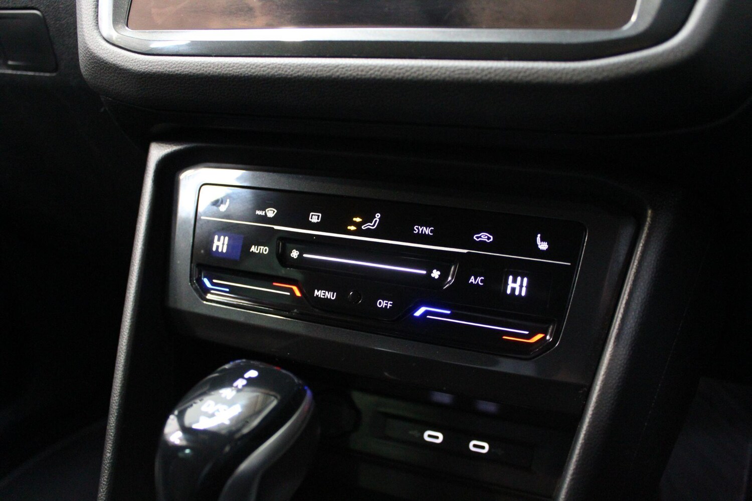 Used Volkswagen Tiguan 2021 for sale - 77908499: Photo 70