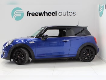 Used MINI Hatch 2019 for sale - 79601120: Photo