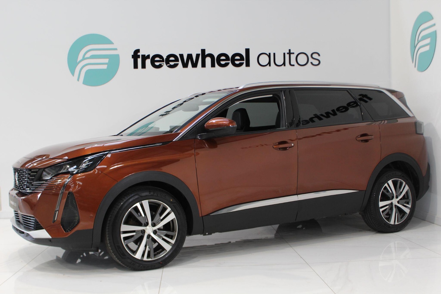 Used Peugeot 5008 for sale - 77909625: Photo 2