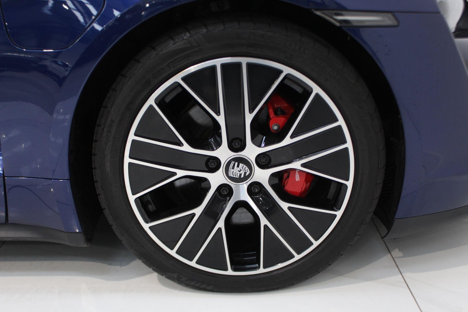 Used Porsche Taycan 2021 for sale - 77908851: Photo 18