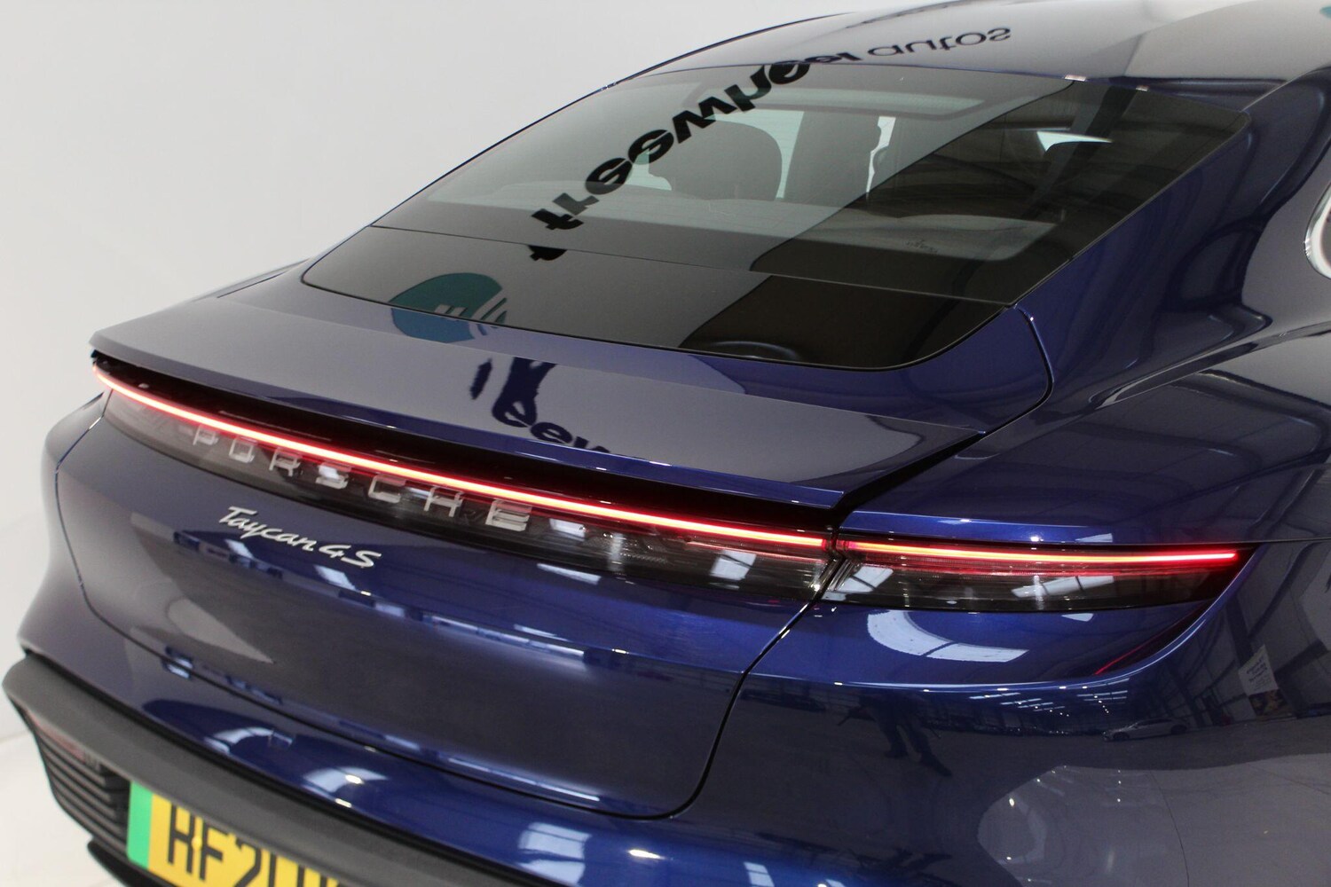 Used Porsche Taycan 2021 for sale - 77908851: Photo 24