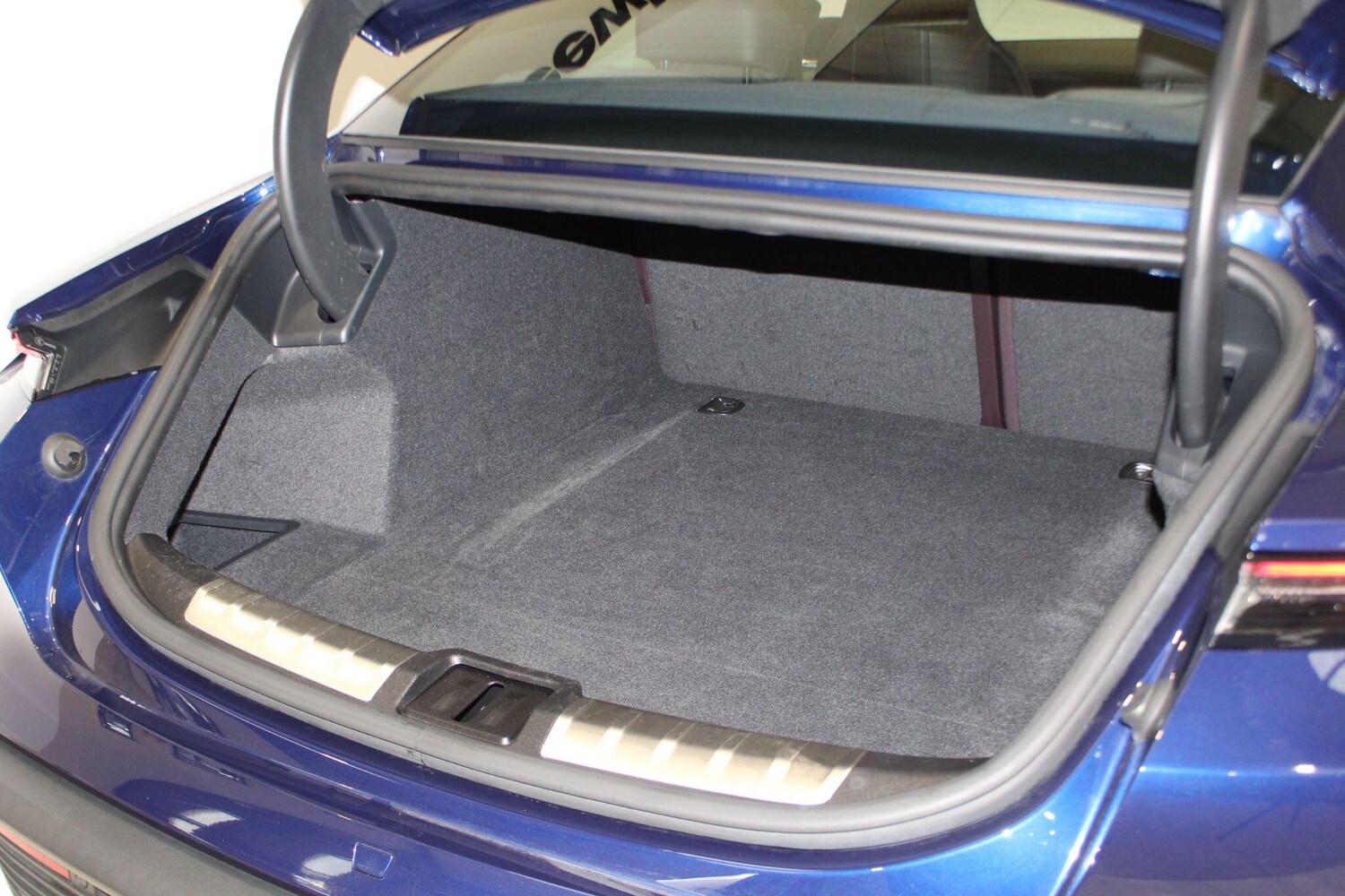 Used Porsche Taycan 2021 for sale - 77908851: Photo 27