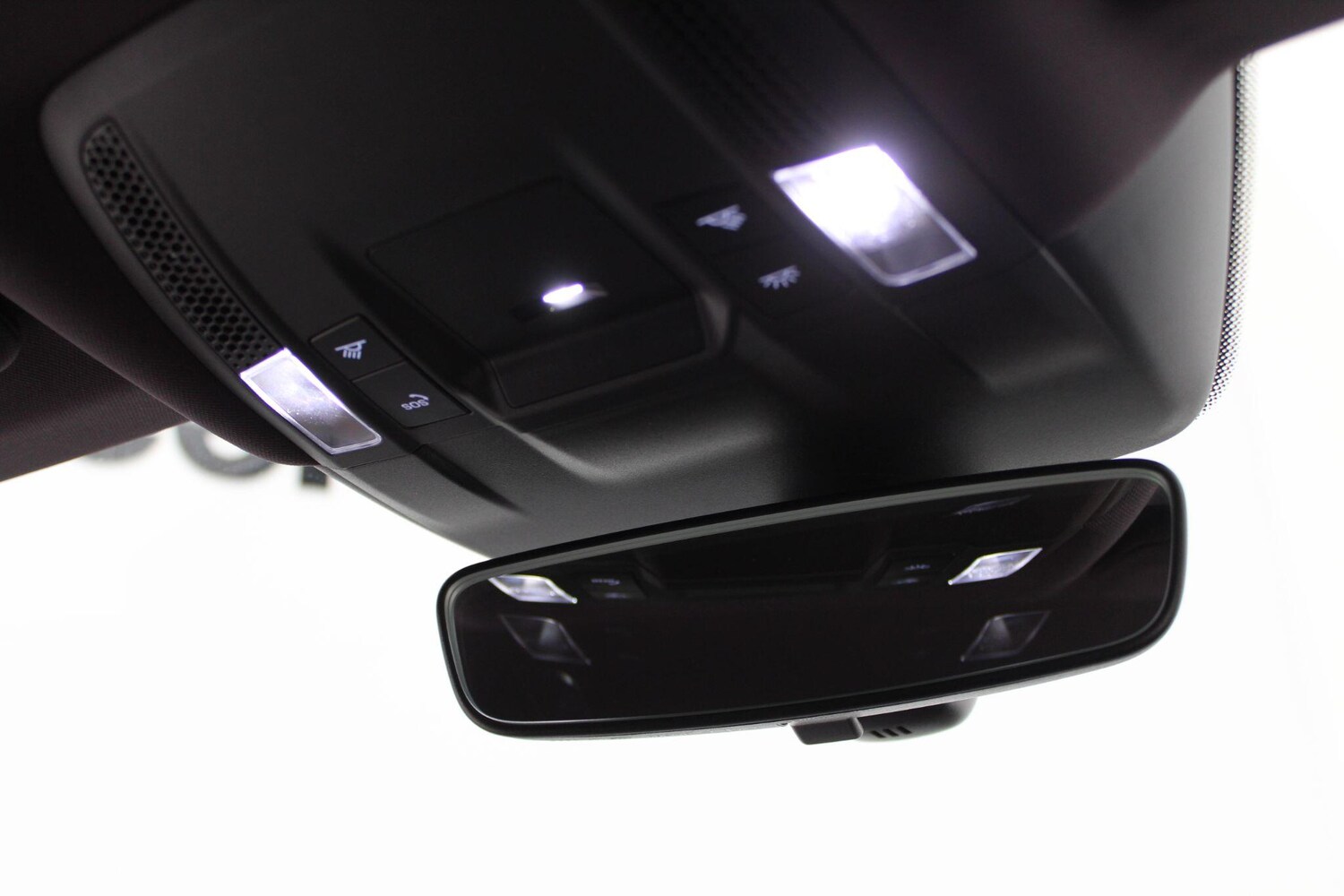 Used Porsche Taycan 2021 for sale - 77908851: Photo 44