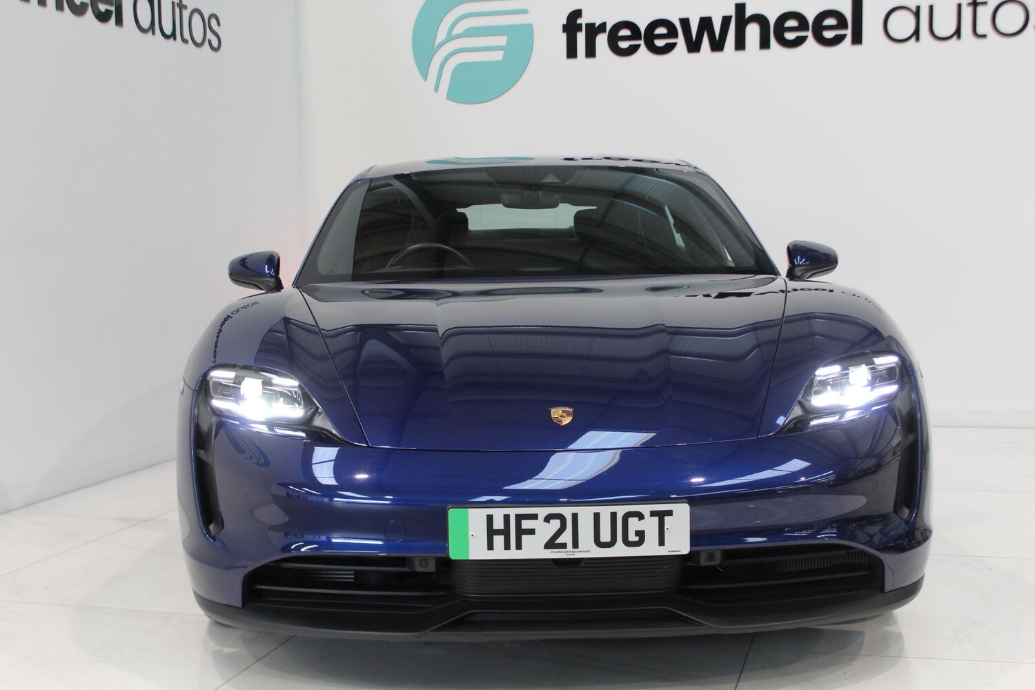 Used Porsche Taycan 2021 for sale - 77908851: Photo 6