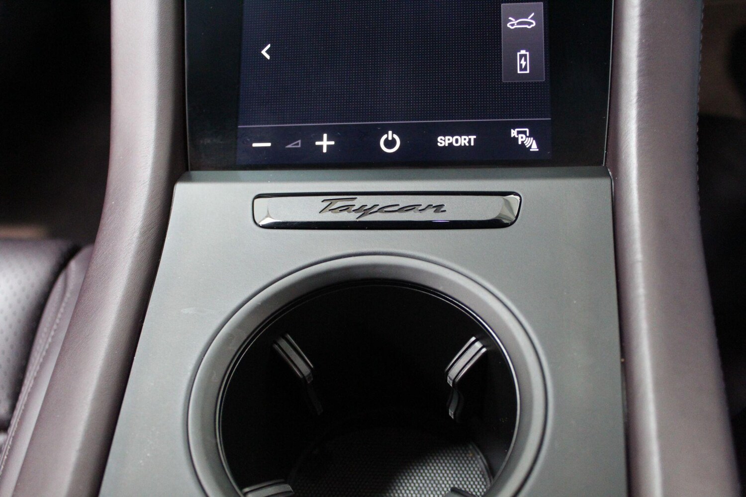 Used Porsche Taycan 2021 for sale - 77908851: Photo 67