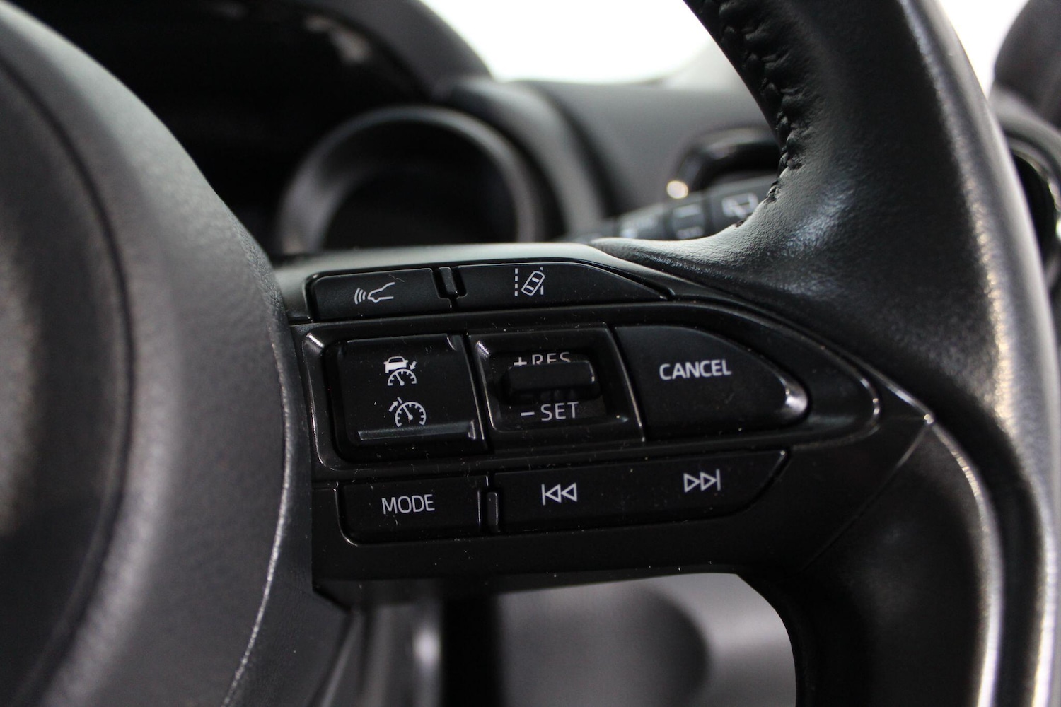 Used Toyota Yaris for sale - 77909596: Photo 40