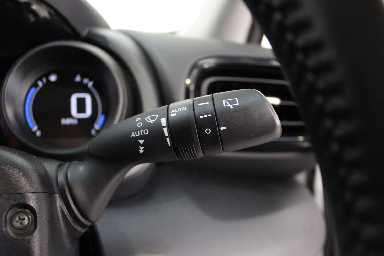 Used Toyota Yaris for sale - 77909596: Photo 42