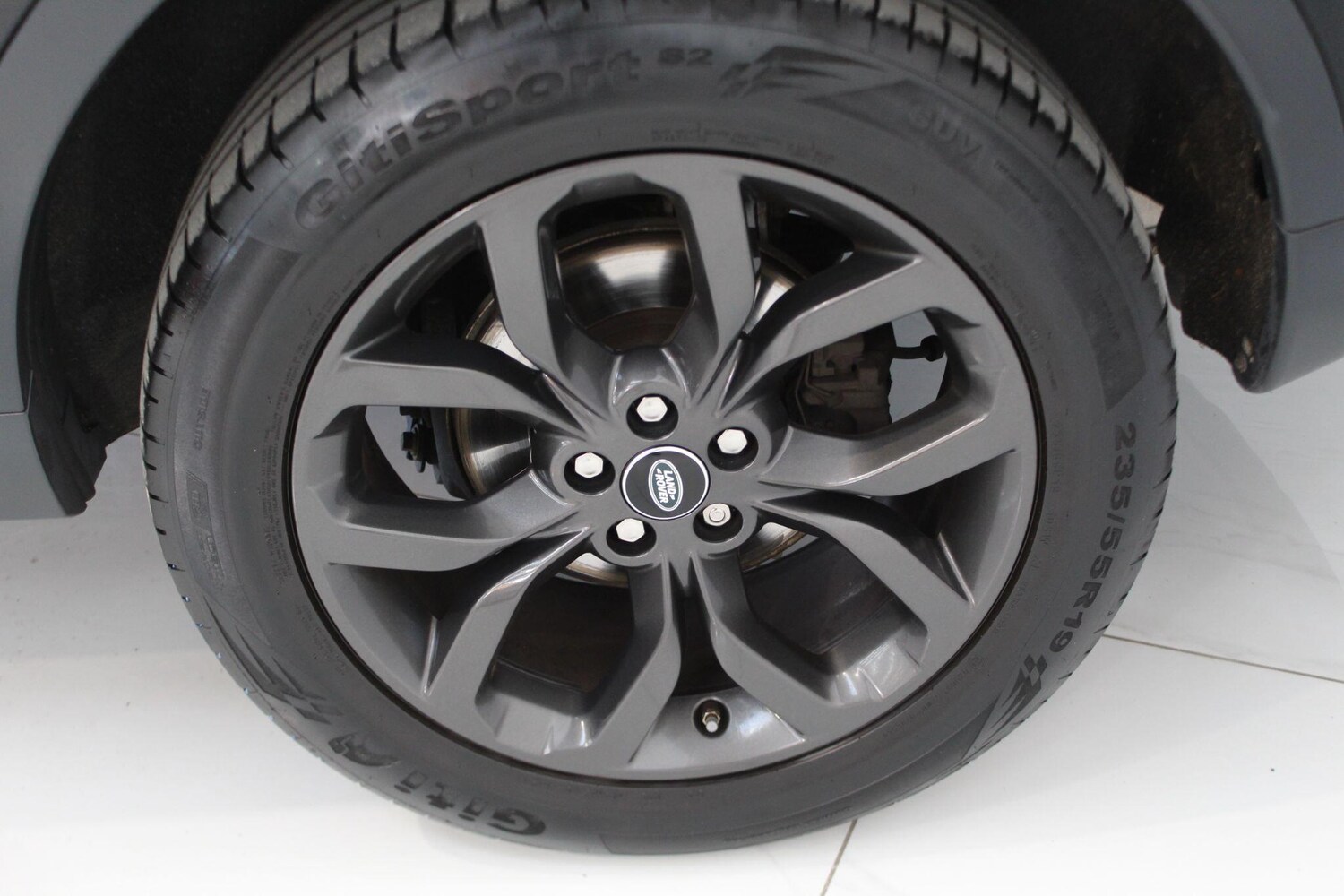 Used Land Rover Discovery Sport 2019 for sale - 77908881: Photo 14