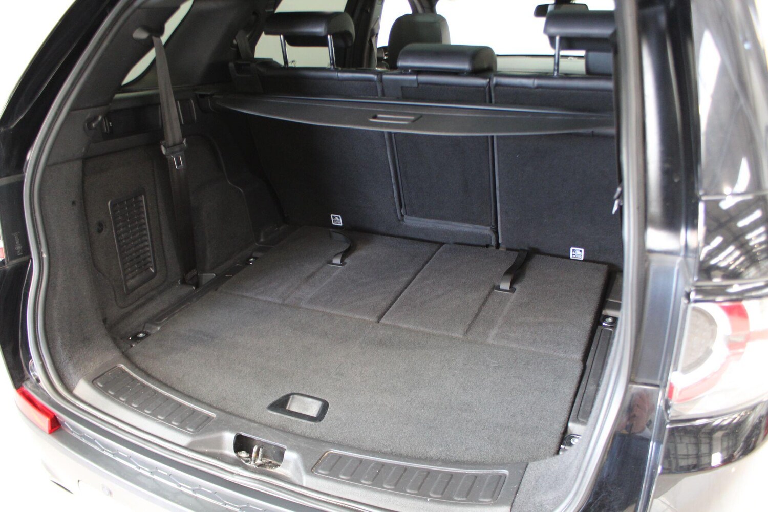 Used Land Rover Discovery Sport 2019 for sale - 77908881: Photo 32