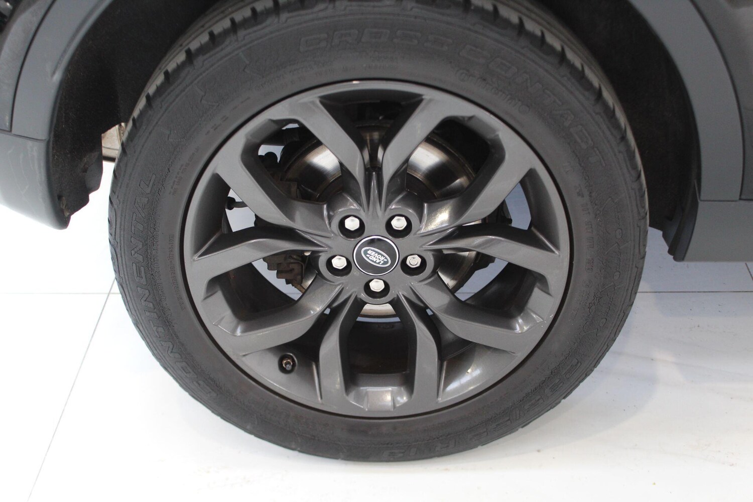 Used Land Rover Discovery Sport 2019 for sale - 77908881: Photo 40