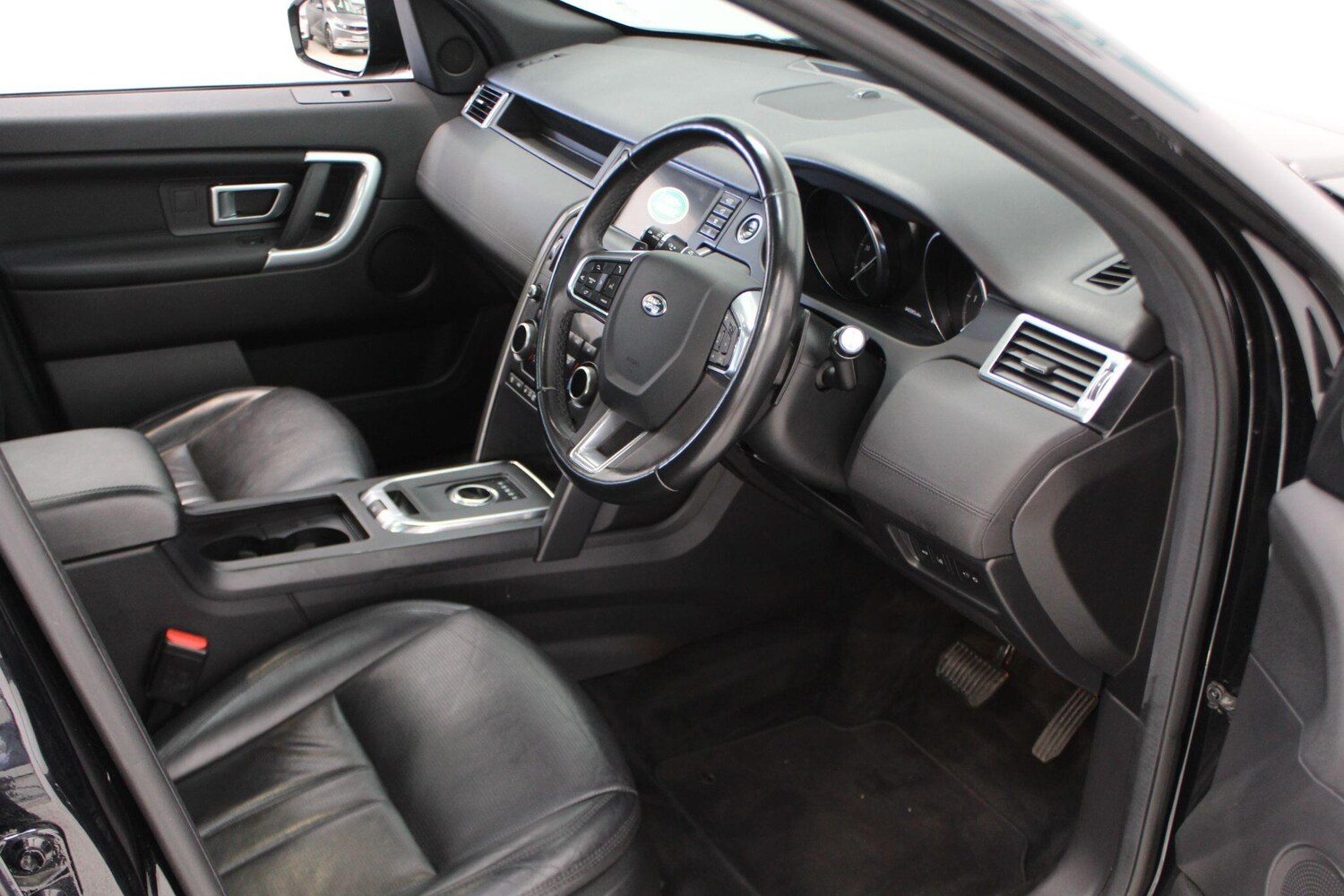 Used Land Rover Discovery Sport 2019 for sale - 77908881: Photo 46