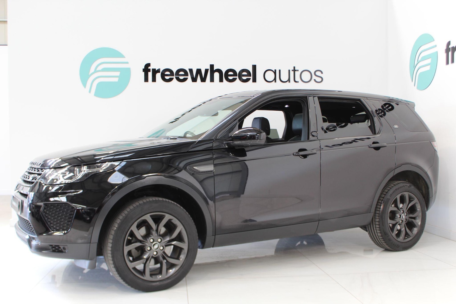 Used Land Rover Discovery Sport 2019 for sale - 77908881: Photo 6